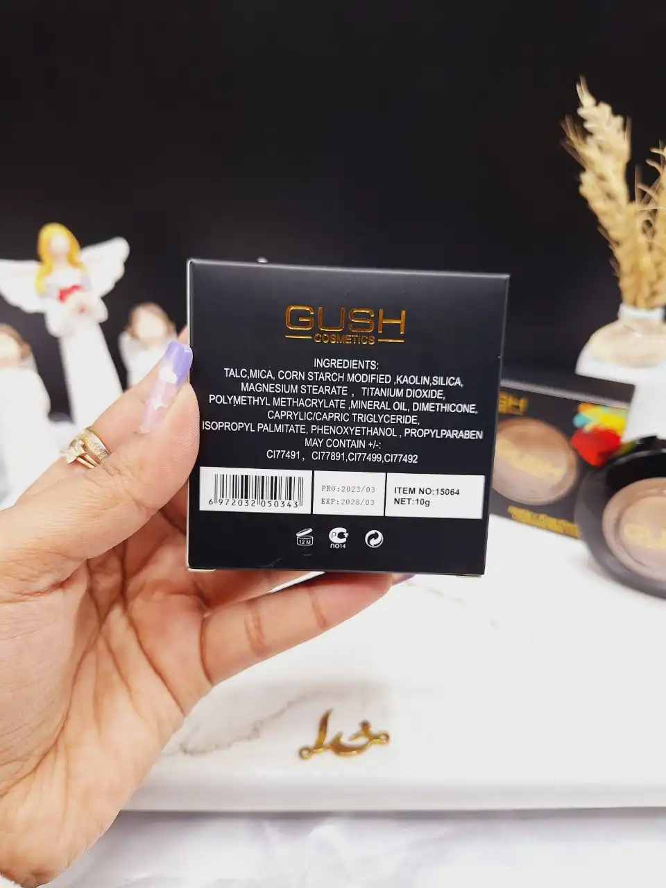 پنکک مخملی همراه با پد برند گاش GUSH کد 15064