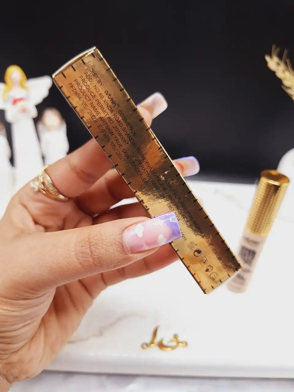 کانسیلر حرفه ای برند آرت اسکین artskin کد 2004_1857