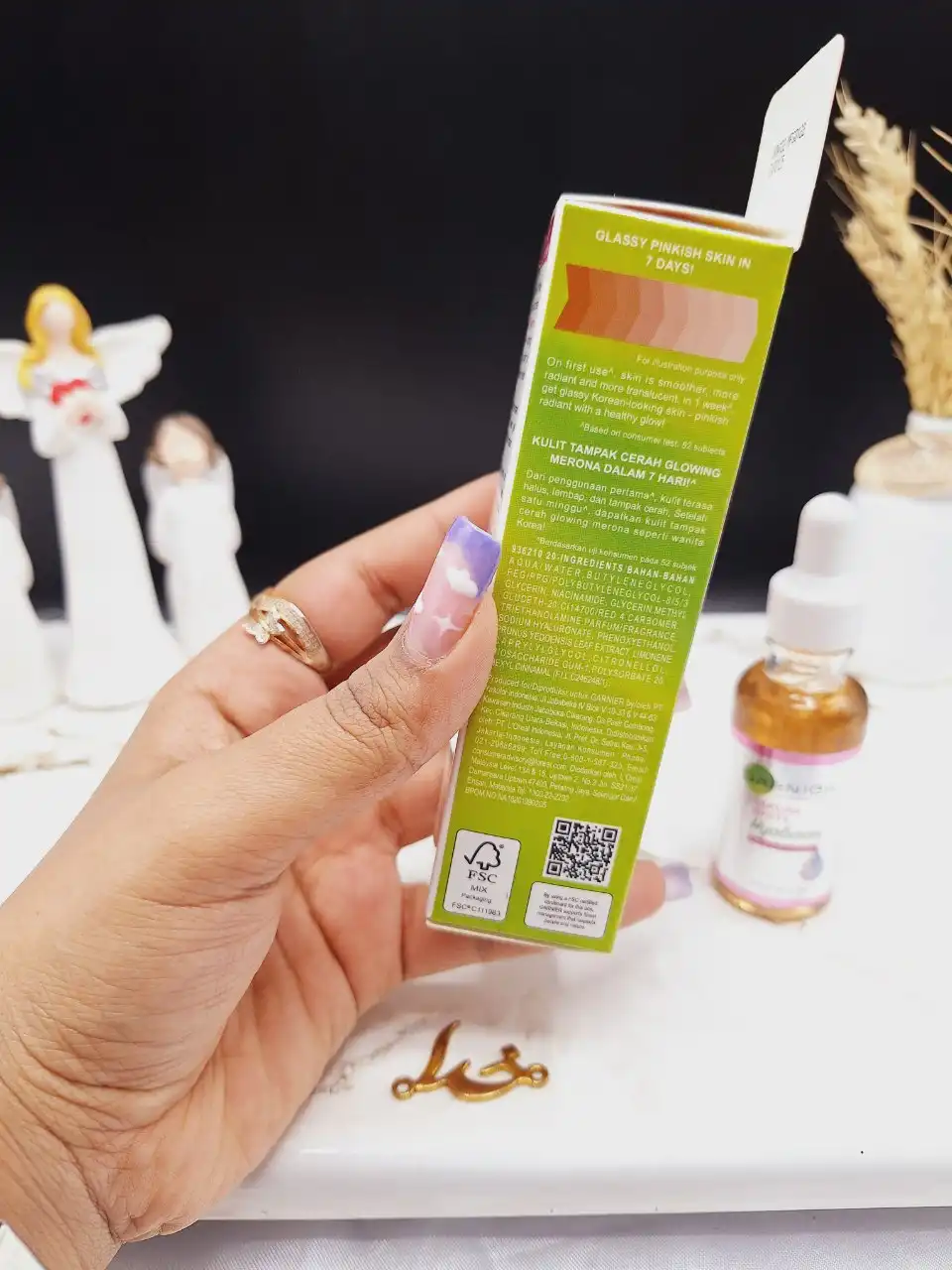 سرم لیفتینگ و جوان ساز با عصاره هیالورونیک و ساکورا برند گارنیر GARNIER کد 0721