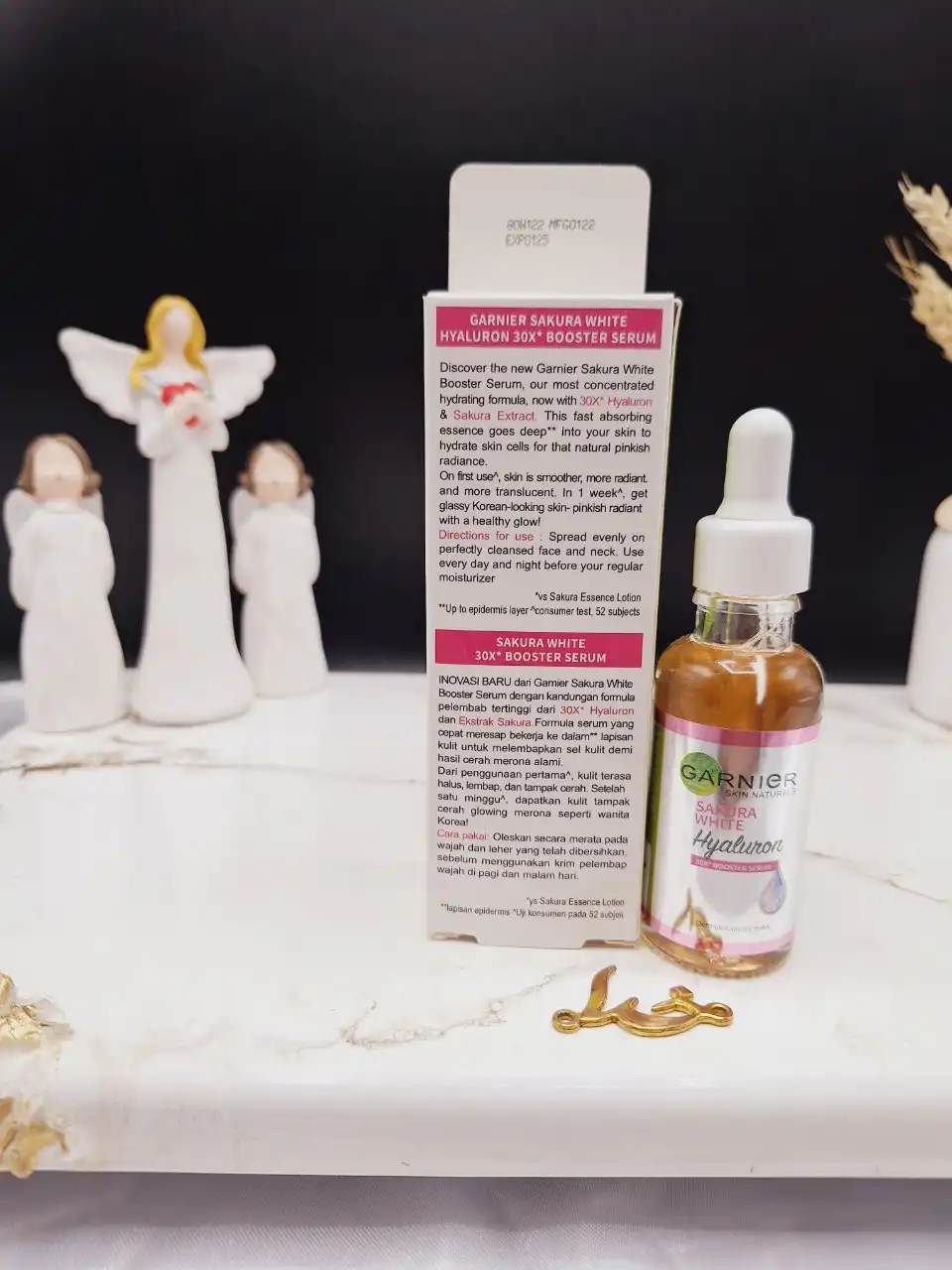 سرم لیفتینگ و جوان ساز با عصاره هیالورونیک و ساکورا برند گارنیر GARNIER کد 0721