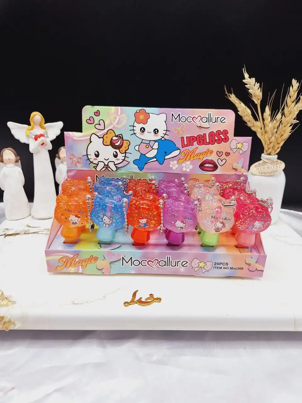 لیپ گلاس آویز دار کیتی موکالره Mocallure کد Moc 300