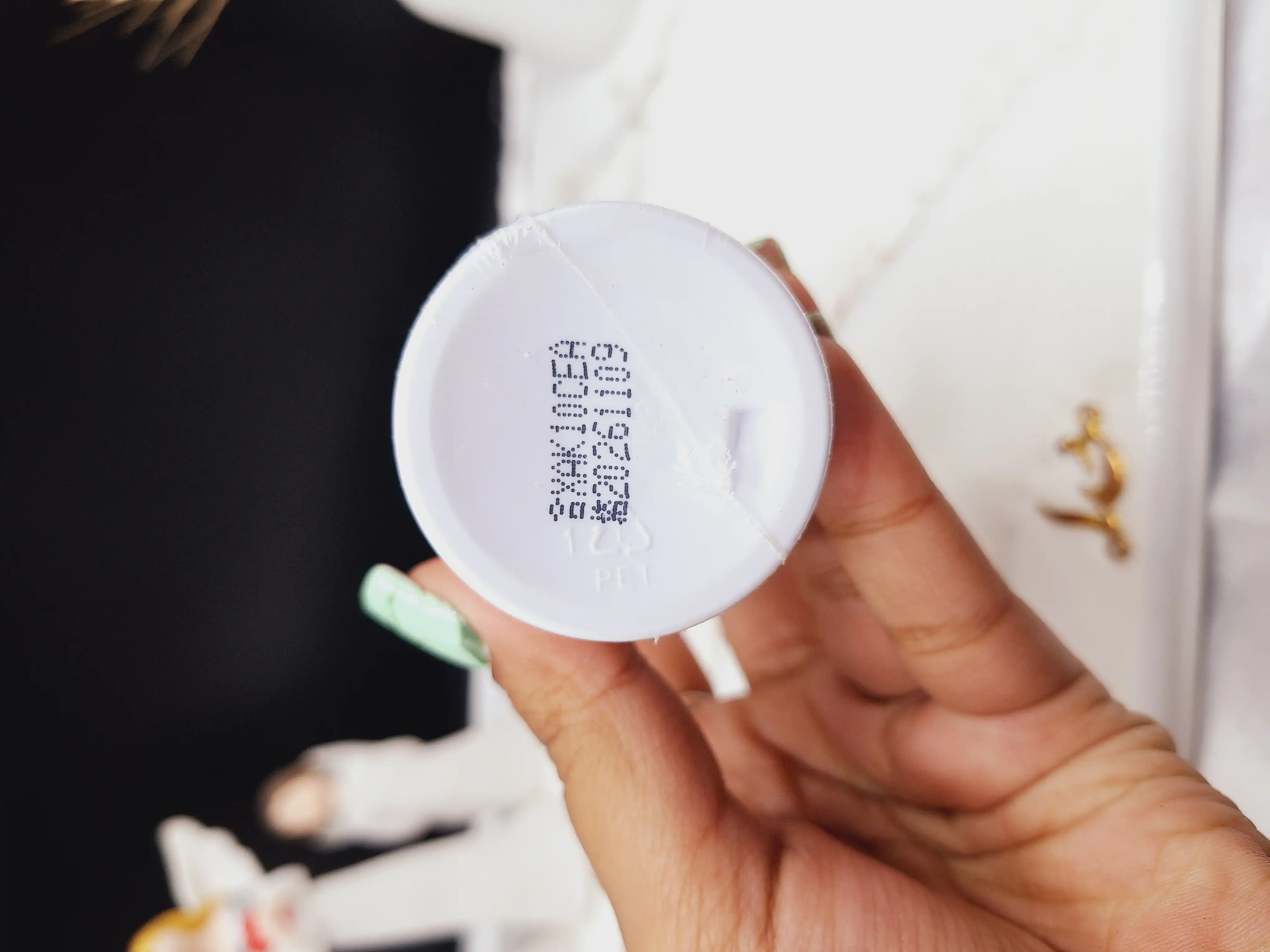 اسپری ضد آفتاب و روشن کننده انار برند HYMEYS کد 7587