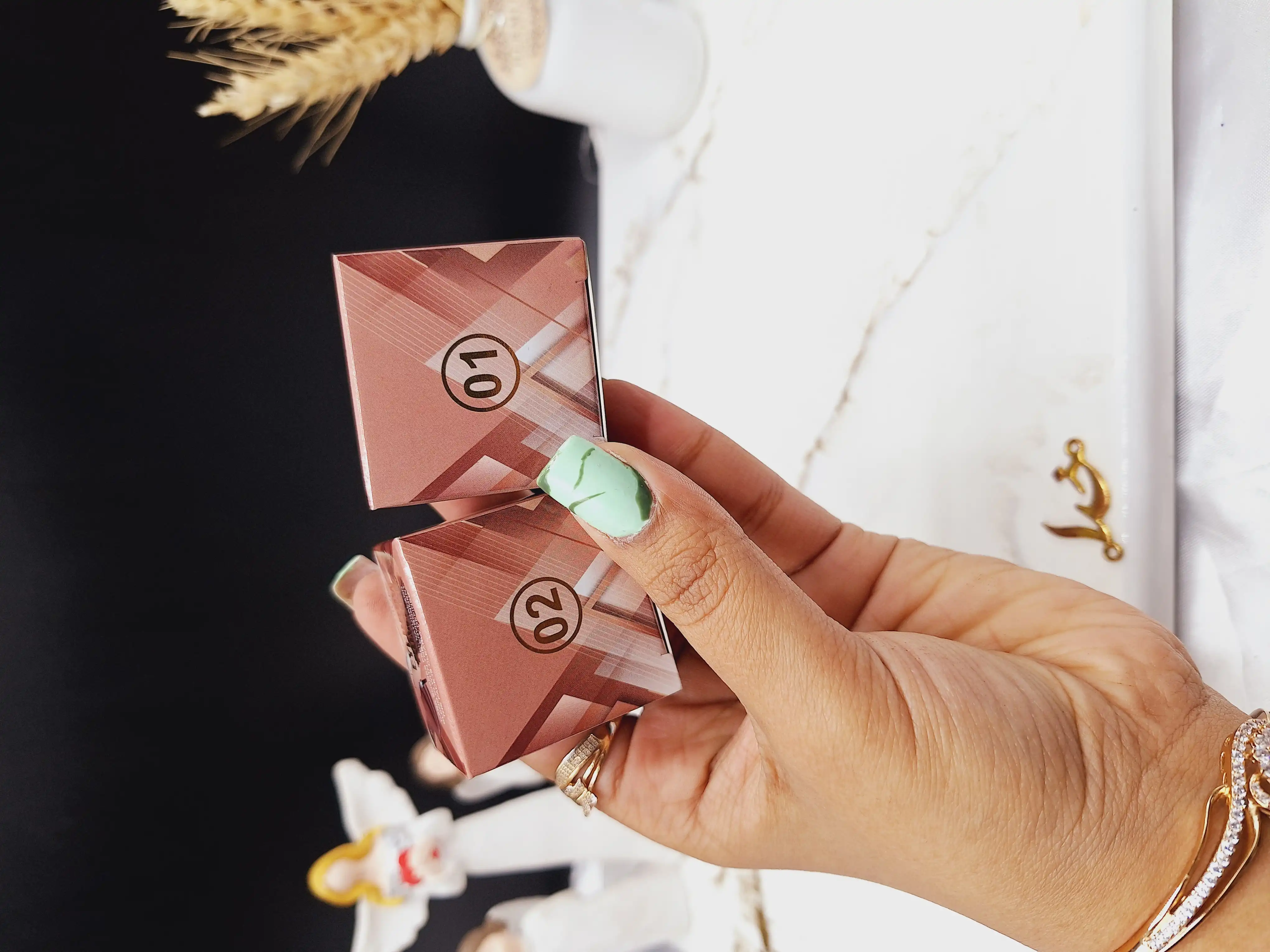 سایه ابرو 4 طبقه موکالره Mocallure کد ES2266