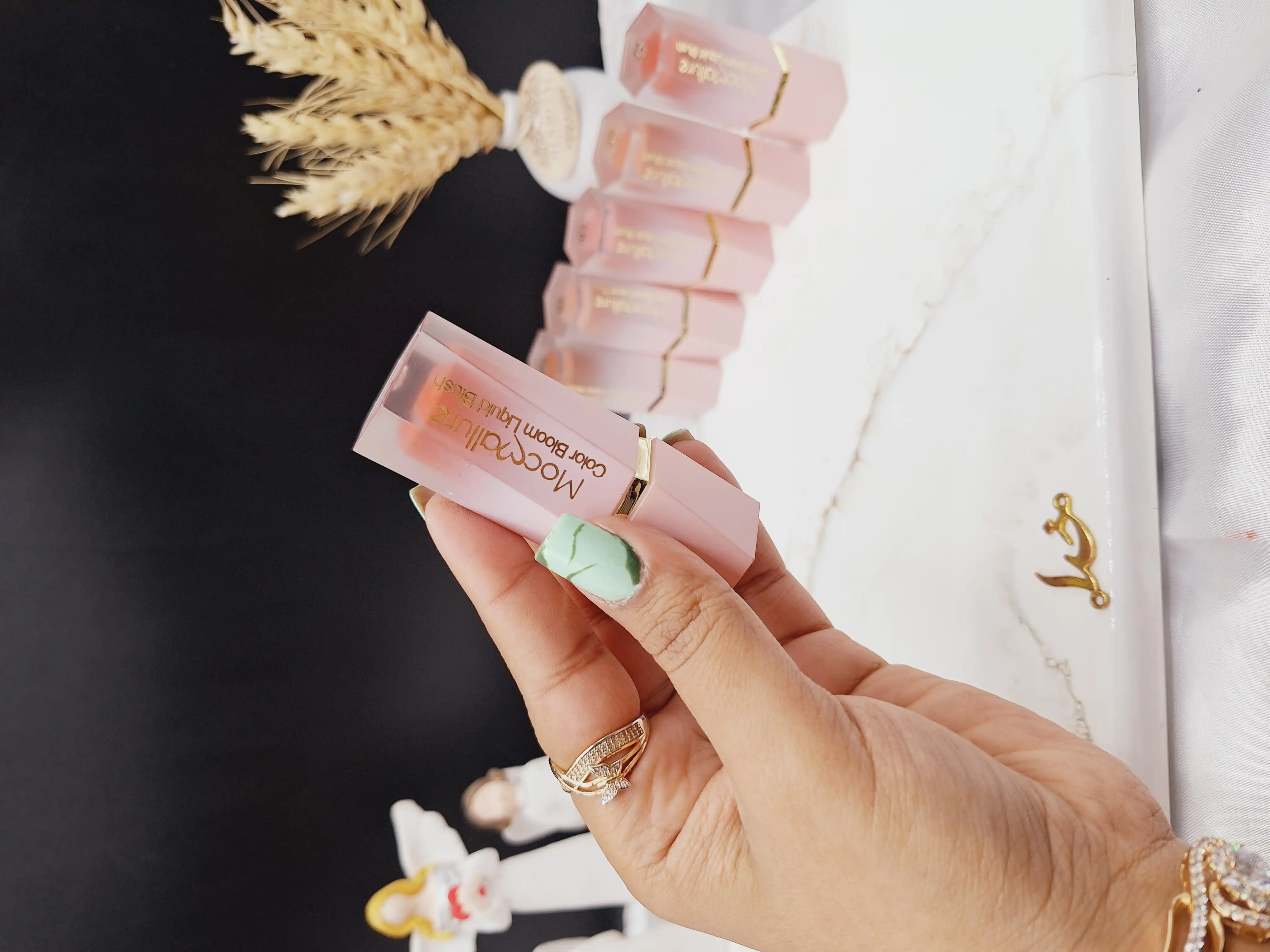 رژگونه پد دار موکالره Mocallure کد Moc 229