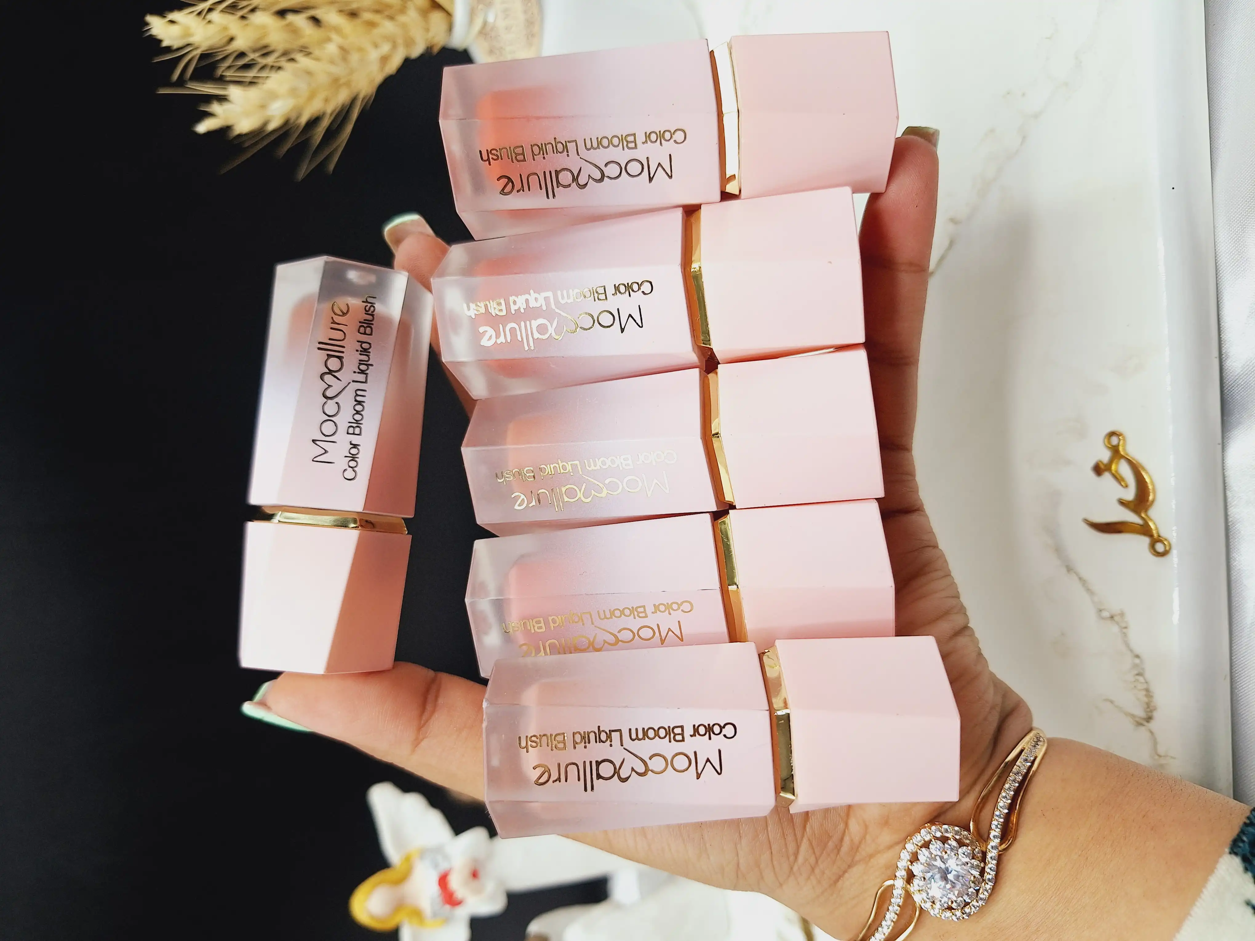 رژگونه پد دار موکالره Mocallure کد Moc 229