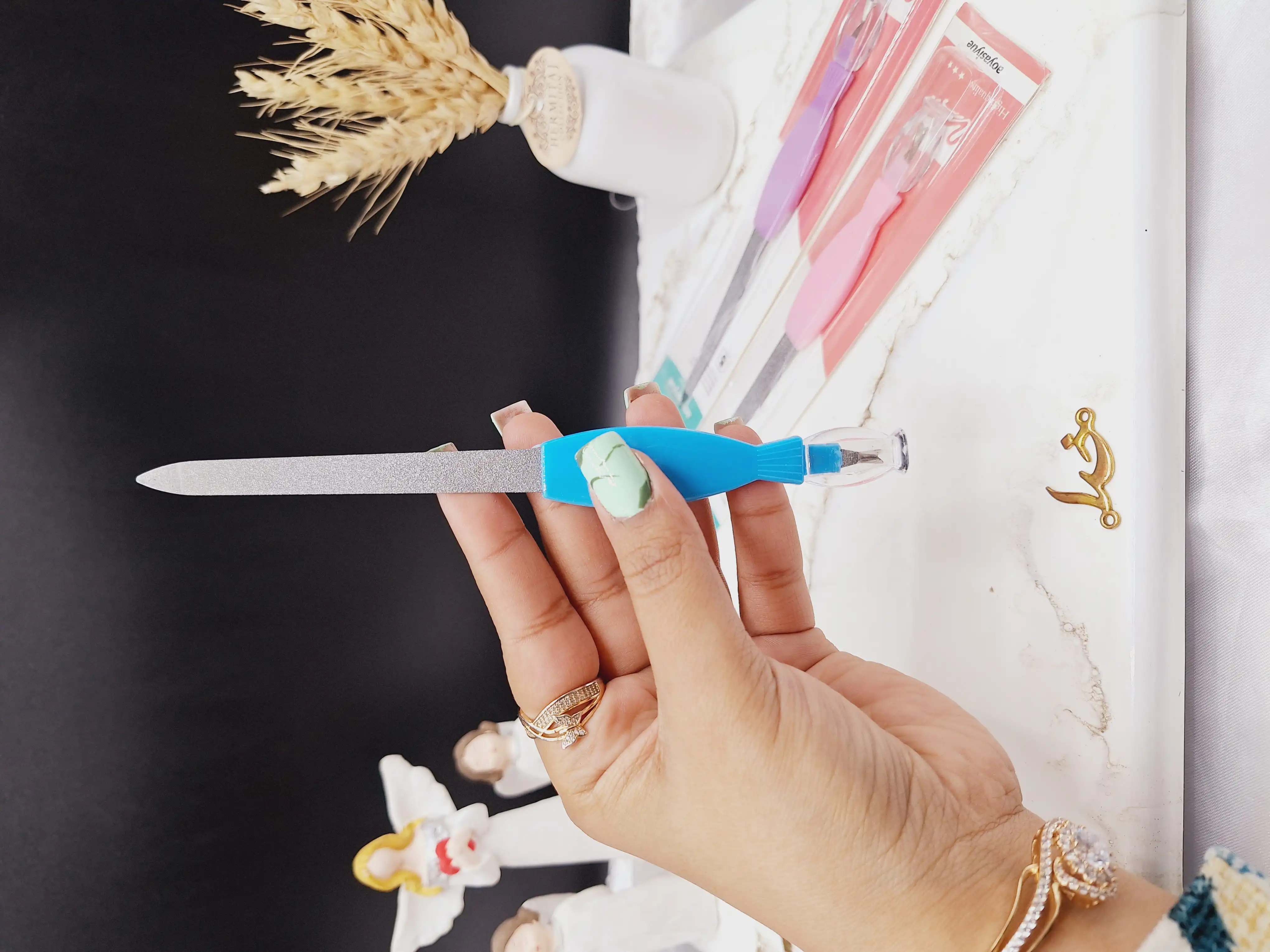 سوهان و گوشه گیر ناخن برند aoyasiyue کد 7713