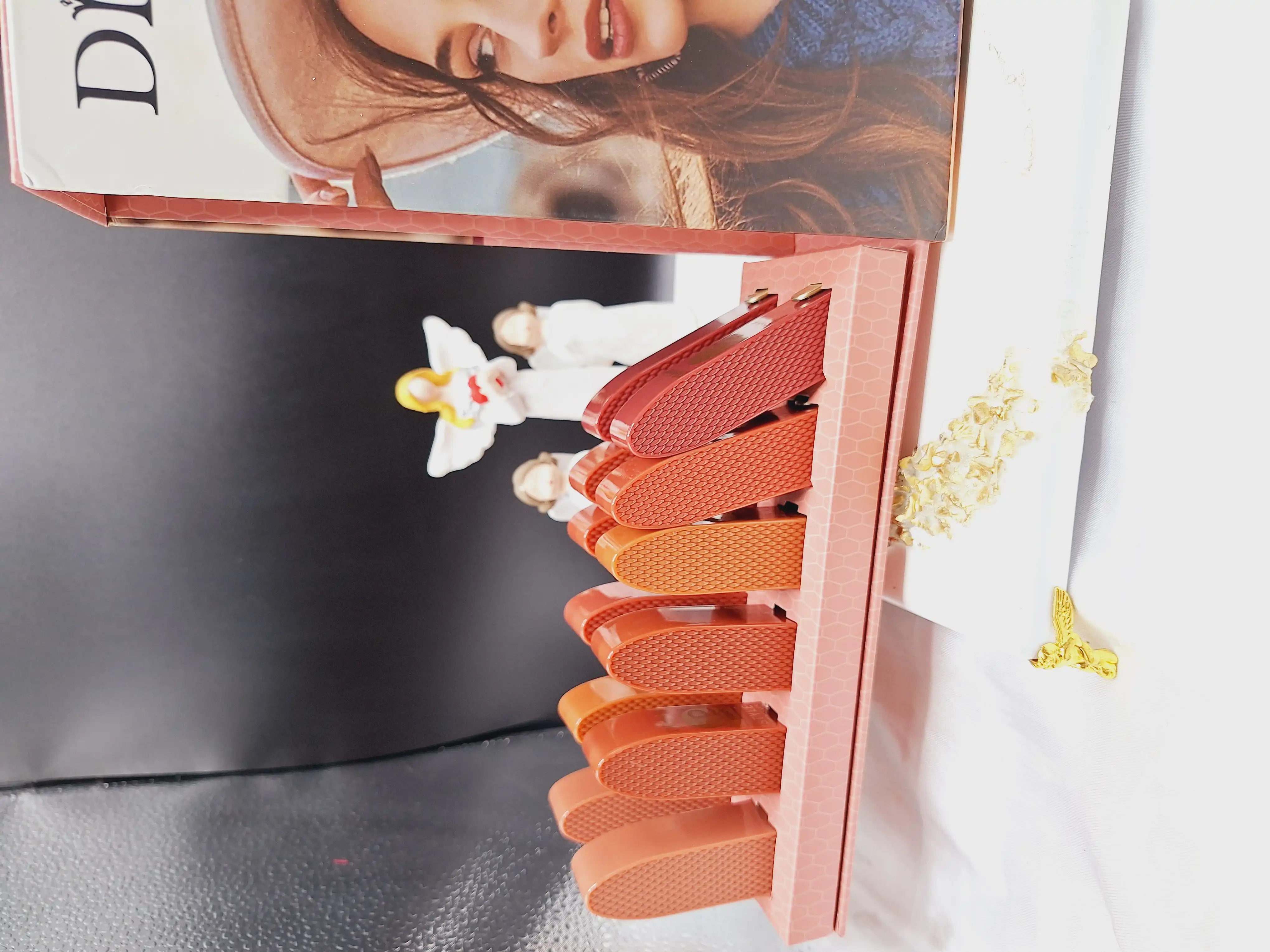 پک رژ 24 تایی جامد برند درهو Drohoo کد ZY23014