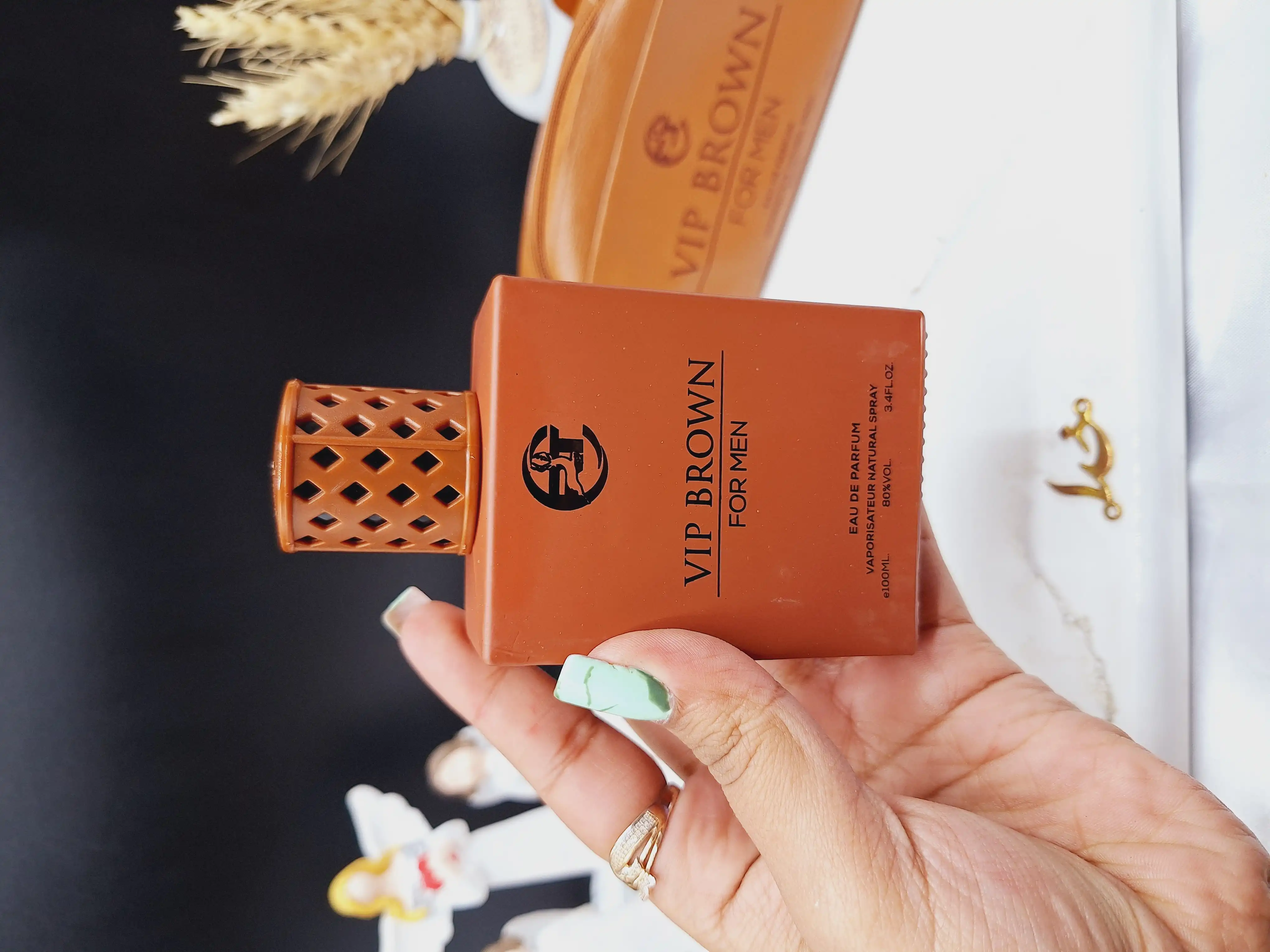 ادکلن کیفی مردانه برند VIP BROWN
