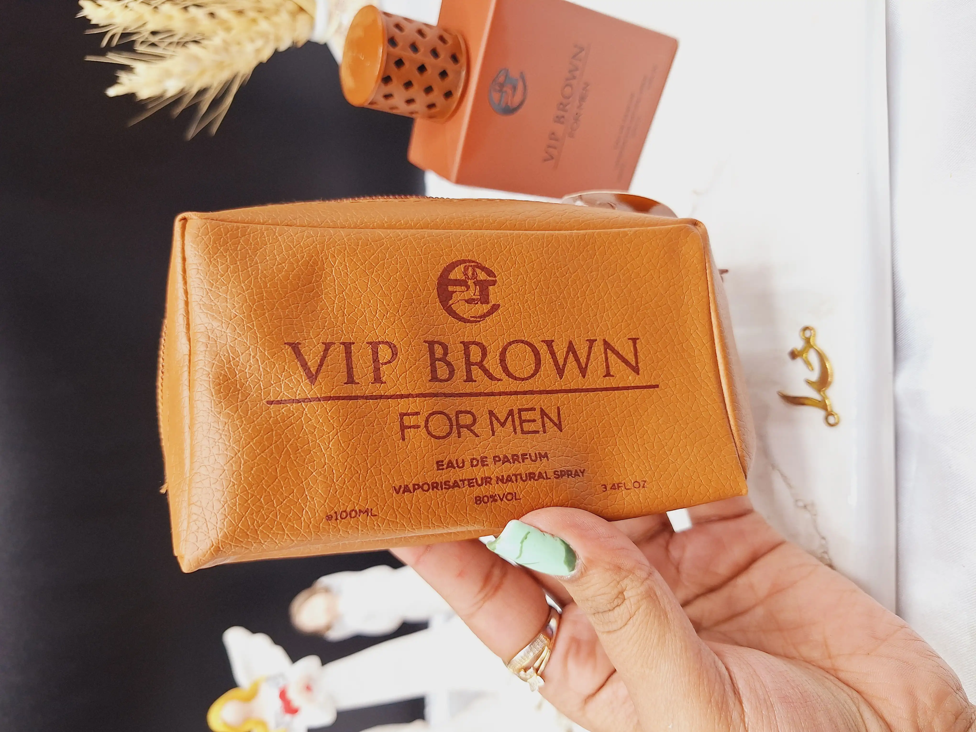 ادکلن کیفی مردانه برند VIP BROWN
