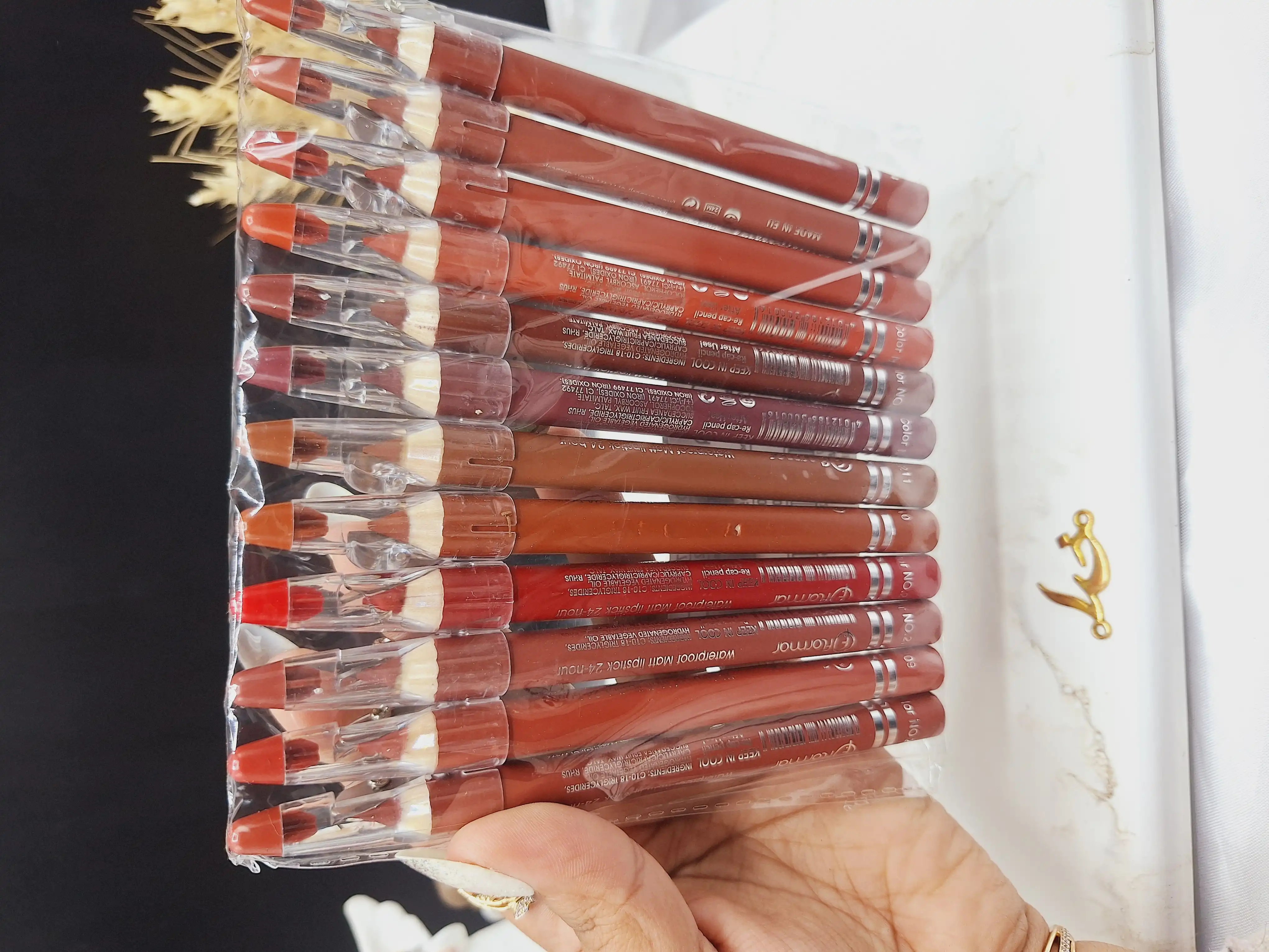 رژ مدادی تراش دار برند فلورمار flarmar اصلی کد 37769