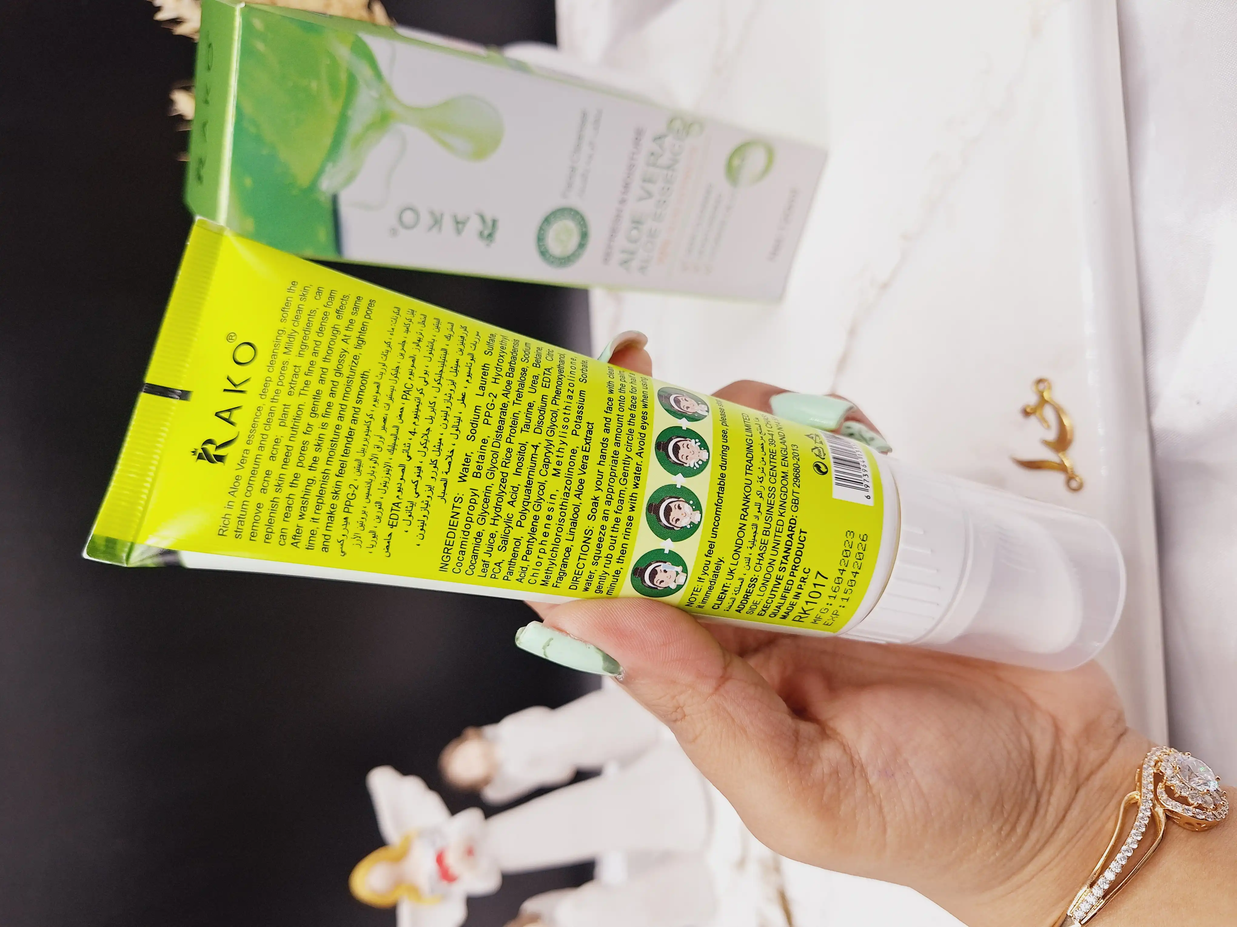 فوم شستشوی براش دار با عصاره آلوئه‌ورا برند راکو RAKO کد RK1017