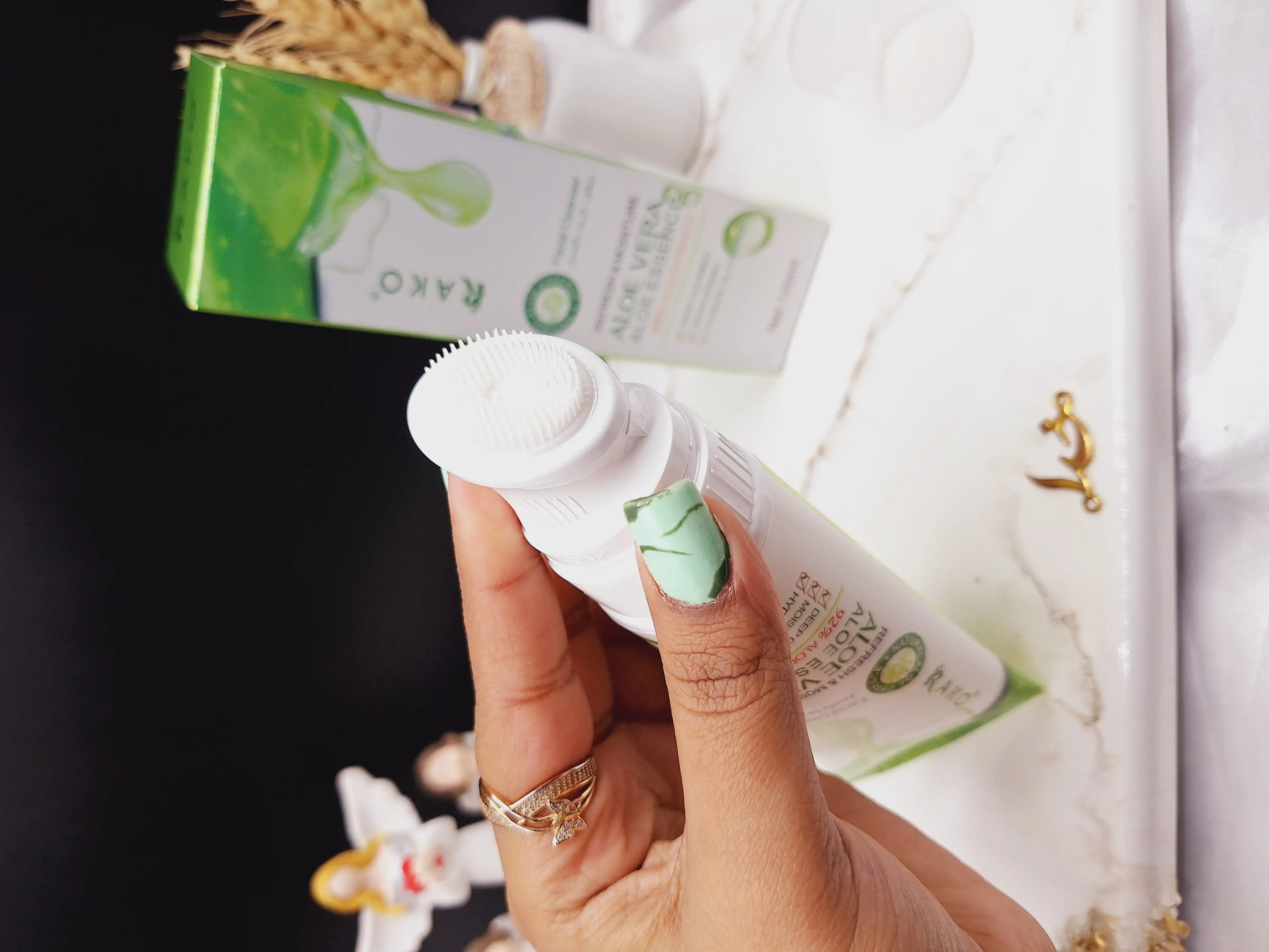 فوم شستشوی براش دار با عصاره آلوئه‌ورا برند راکو RAKO کد RK1017