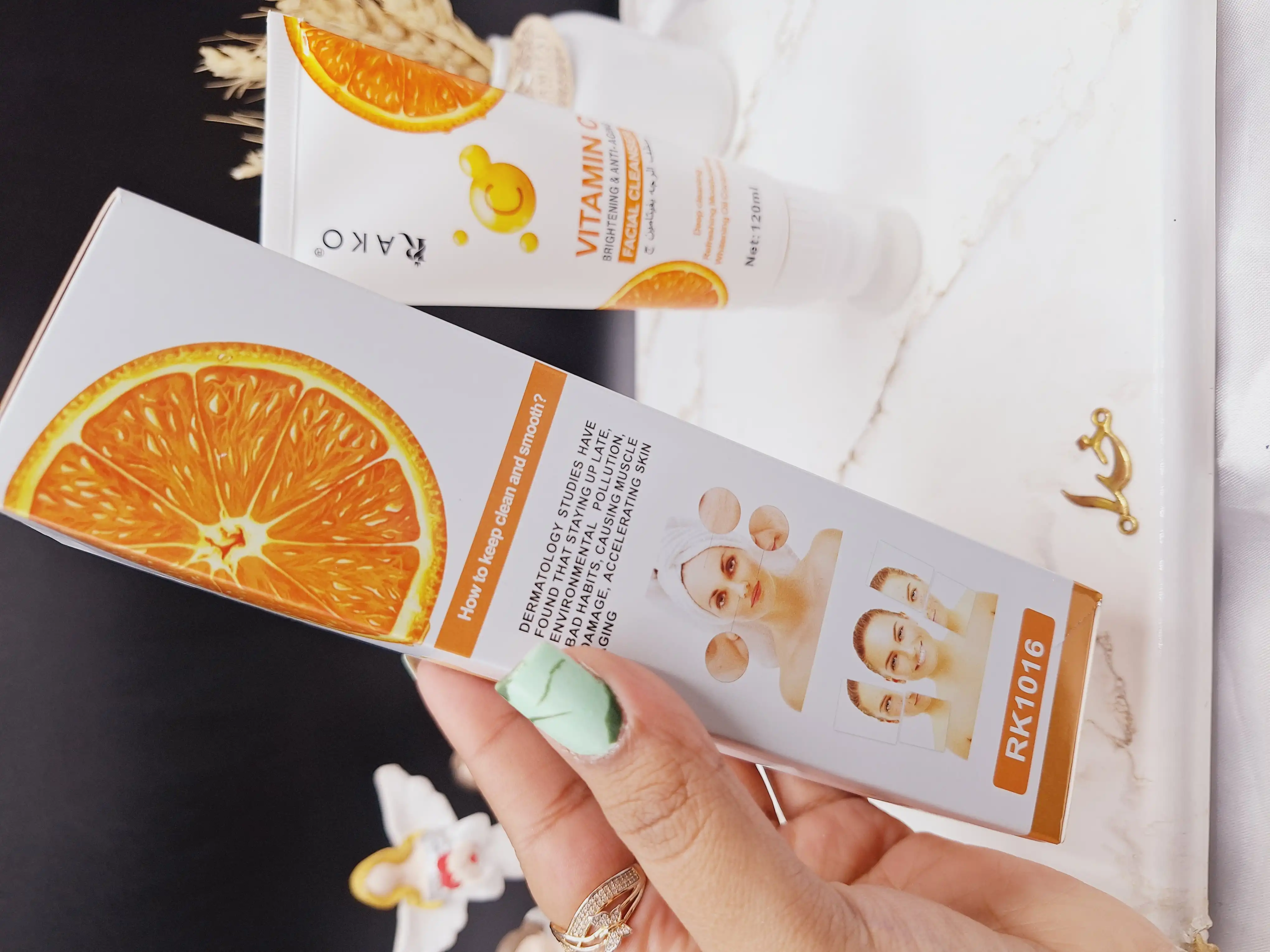 فوم شستشوی براش دار با عصاره ویتامین سی برند راکو RAKO کد RK1016