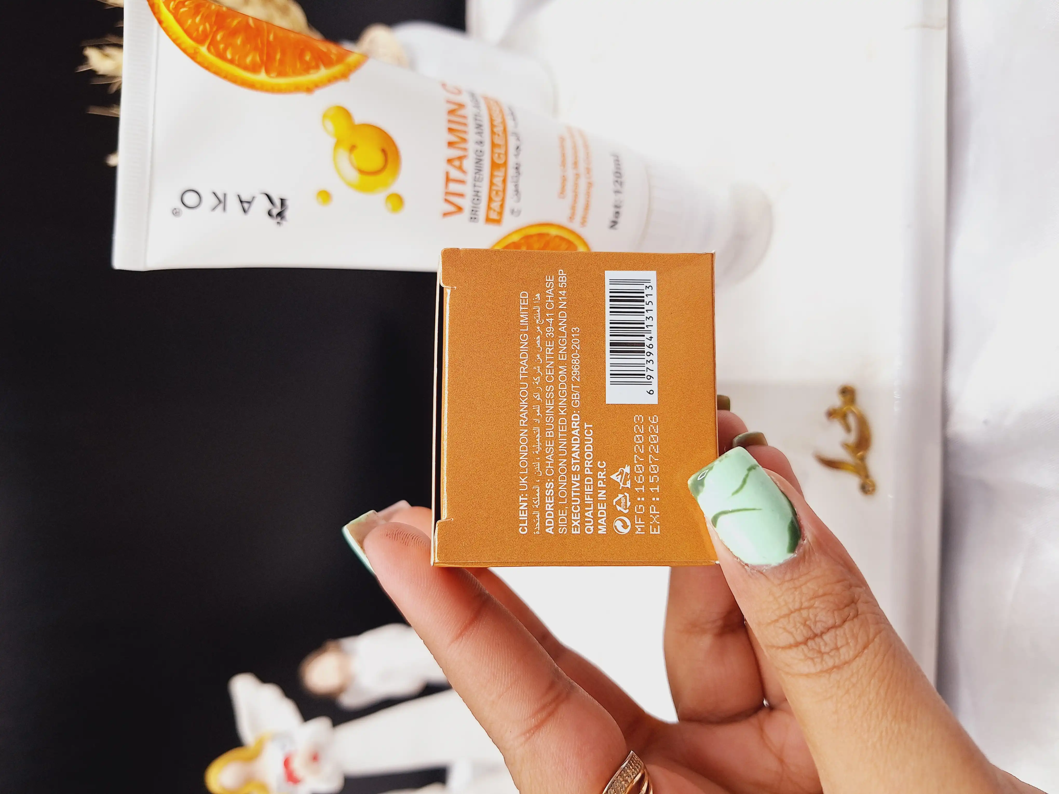 فوم شستشوی براش دار با عصاره ویتامین سی برند راکو RAKO کد RK1016