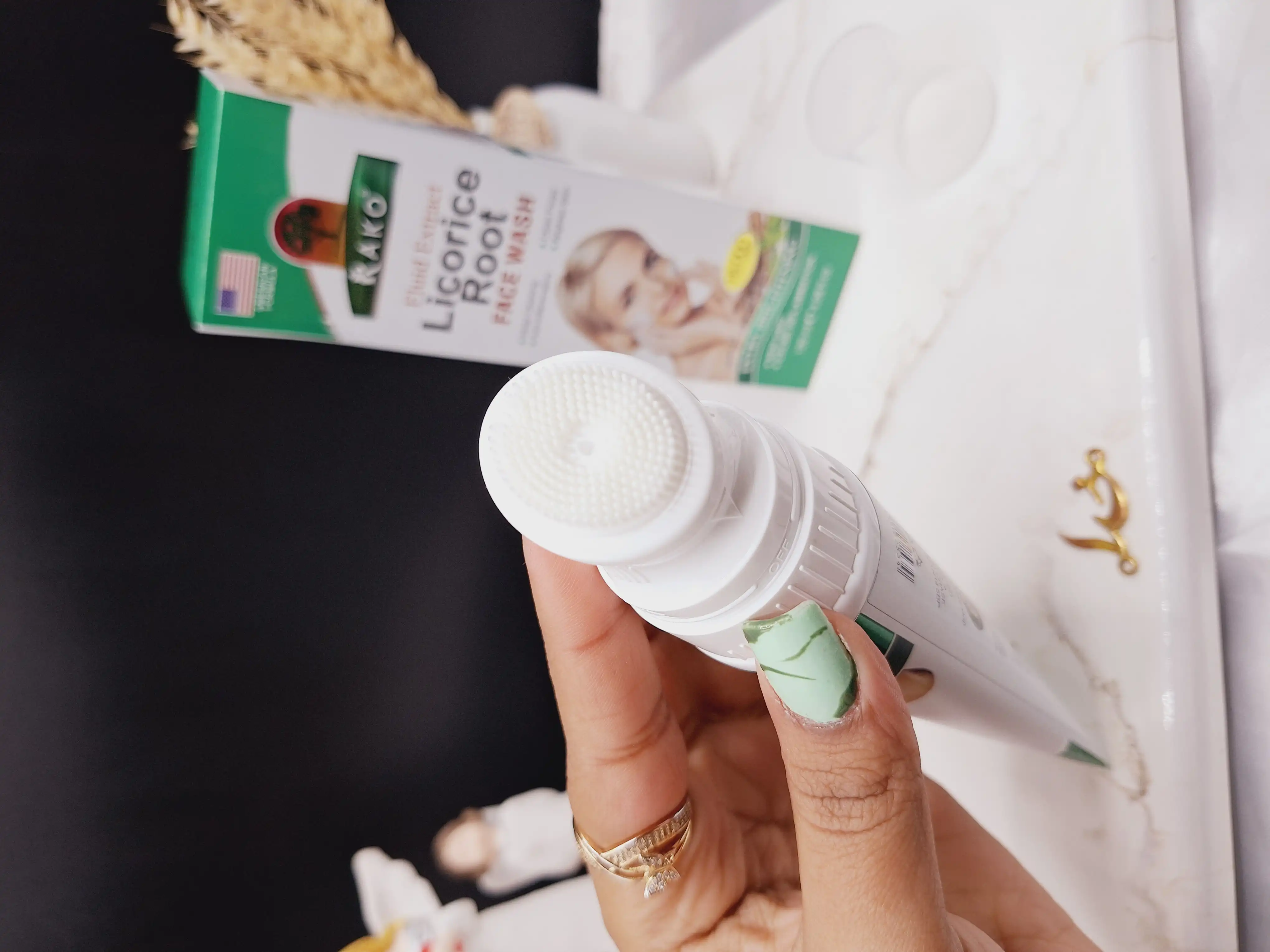 فوم شستشوی براش دار با عصاره شیرین بیان  برند راکو RAKO کد RK1096