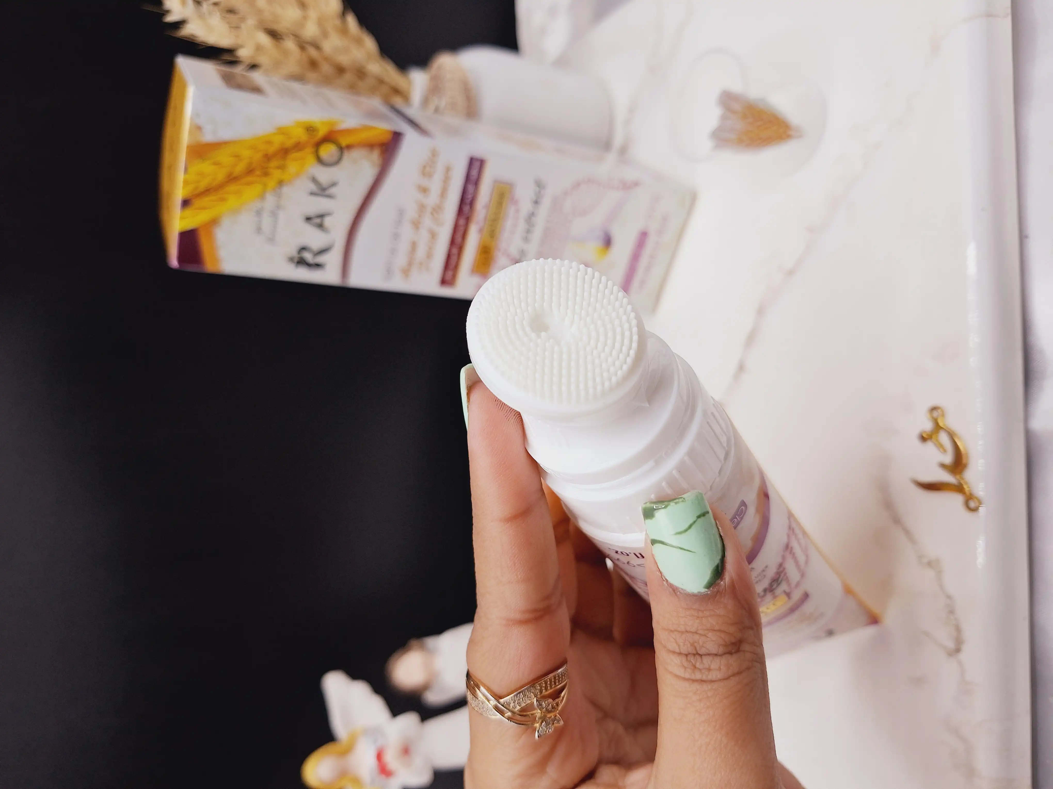 فوم شستشوی براش دار با عصاره برنج و آمینه اسید برند راکو RAKO کد RK610