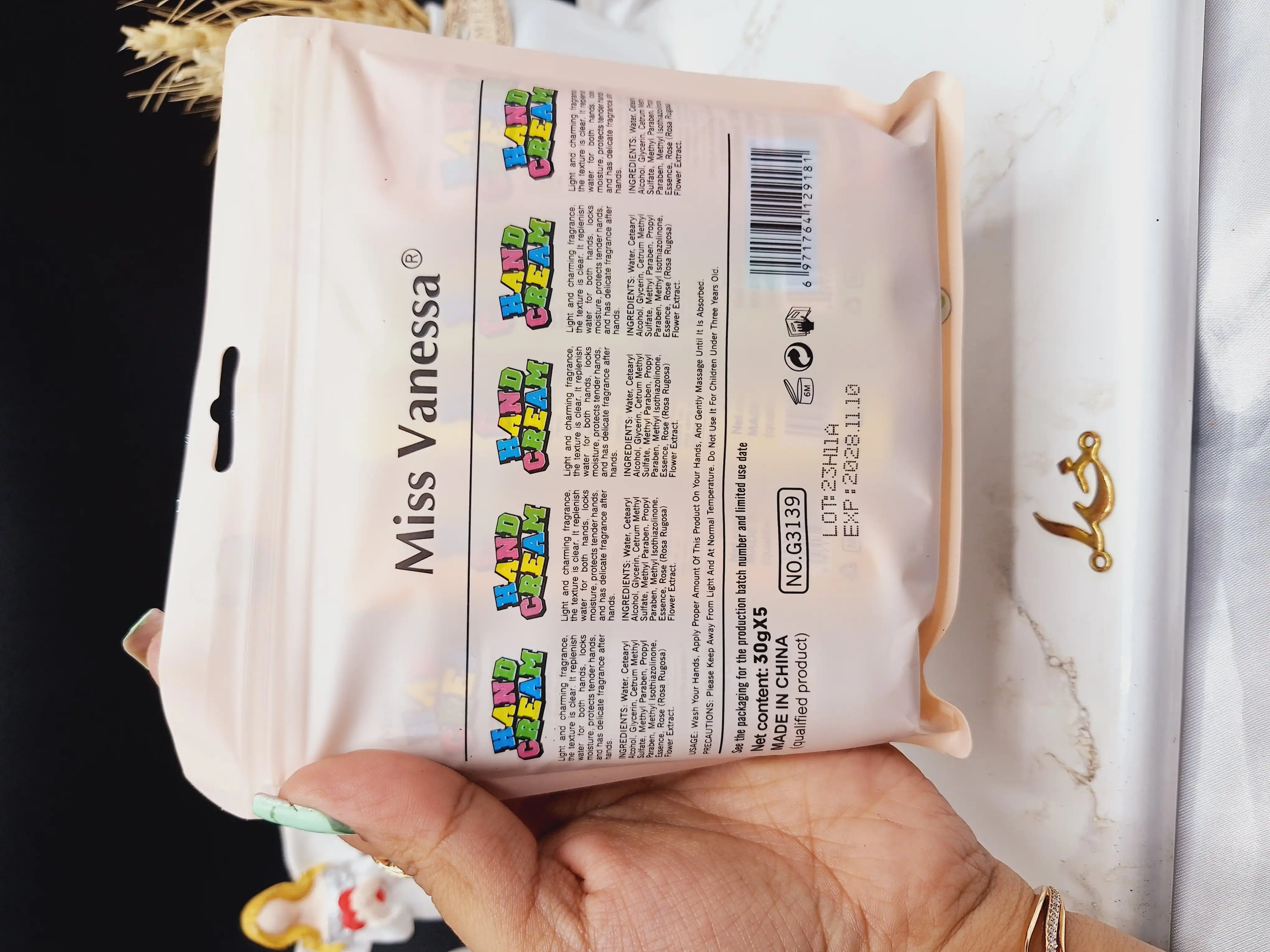 پک 5 عددی کرم دست طرح کارتونی Miss Vanessa کد G3139