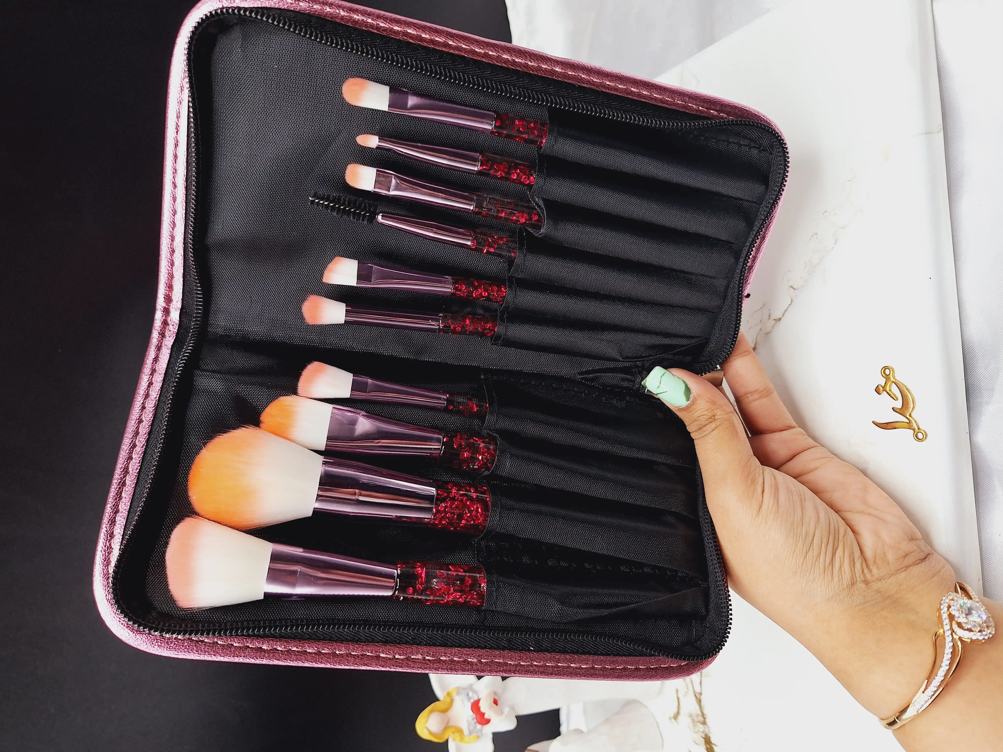 ست براش 10 تیکه حرفه ای میکاپ دسته شاین دار همراه کیف چرمی