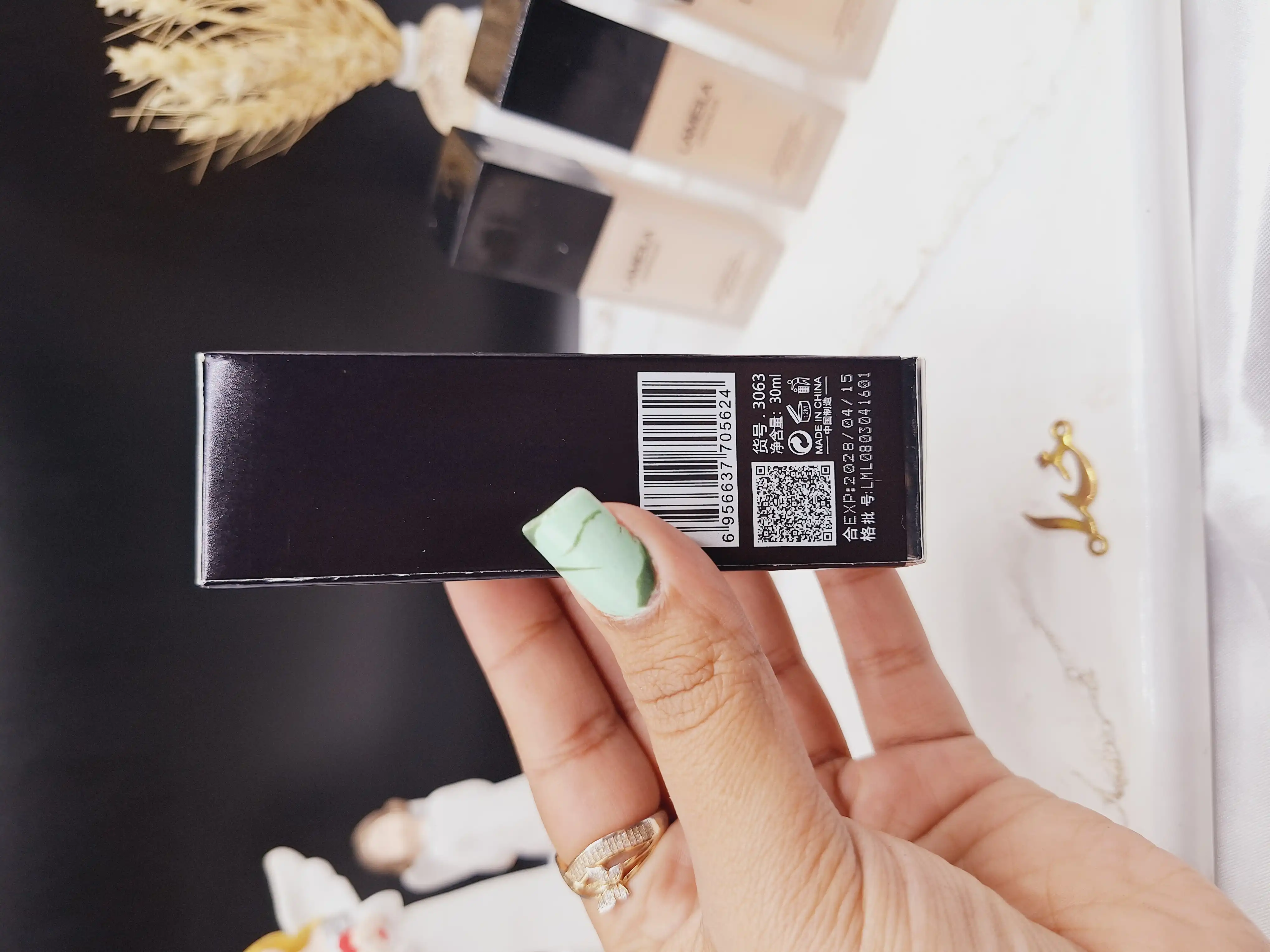 کرم پودر زیر ساز و آبرسان LAMEILA کد 5624 اصلی