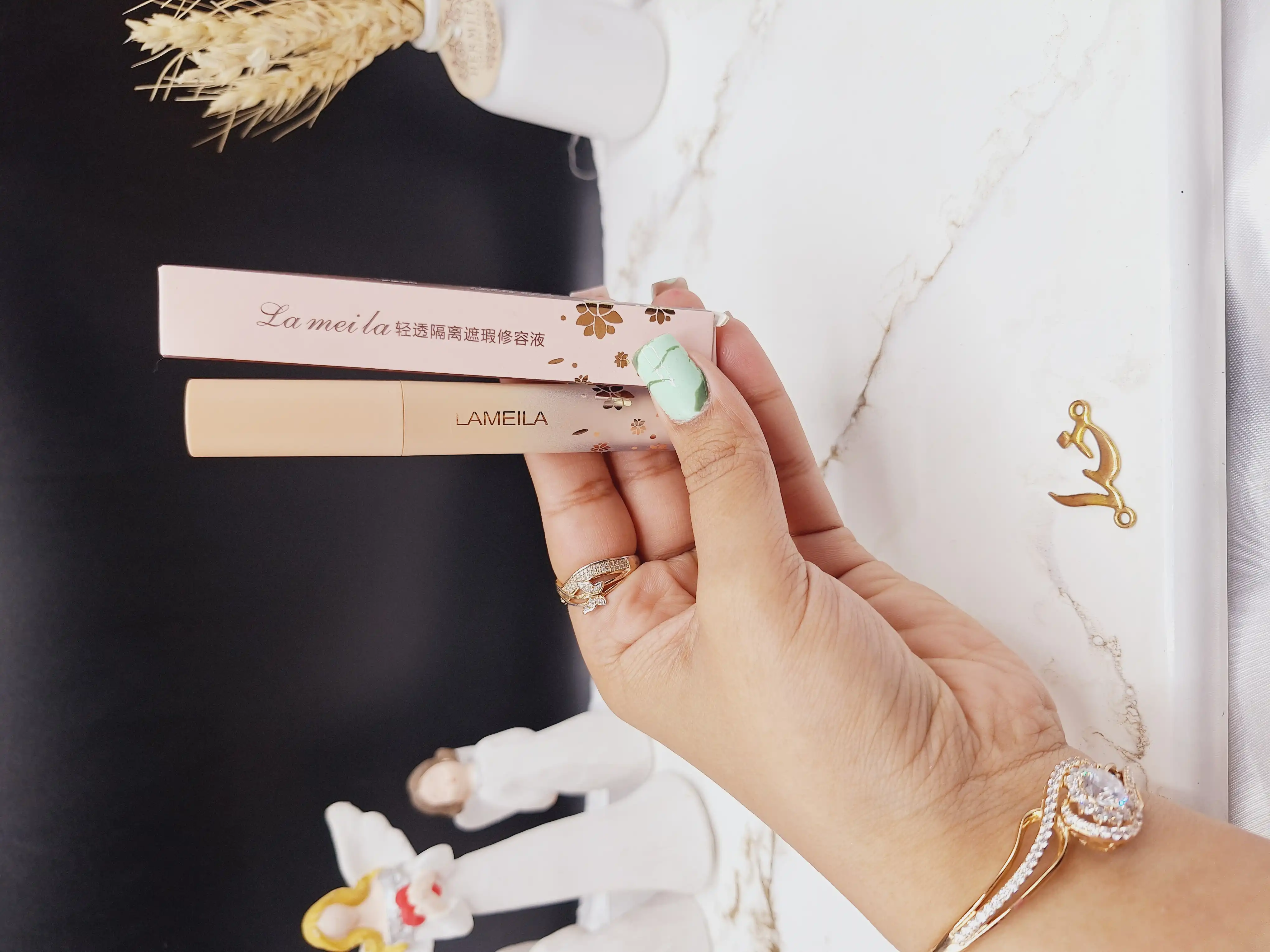 کانسیلر مایع لامیلا Lameila کد 2371