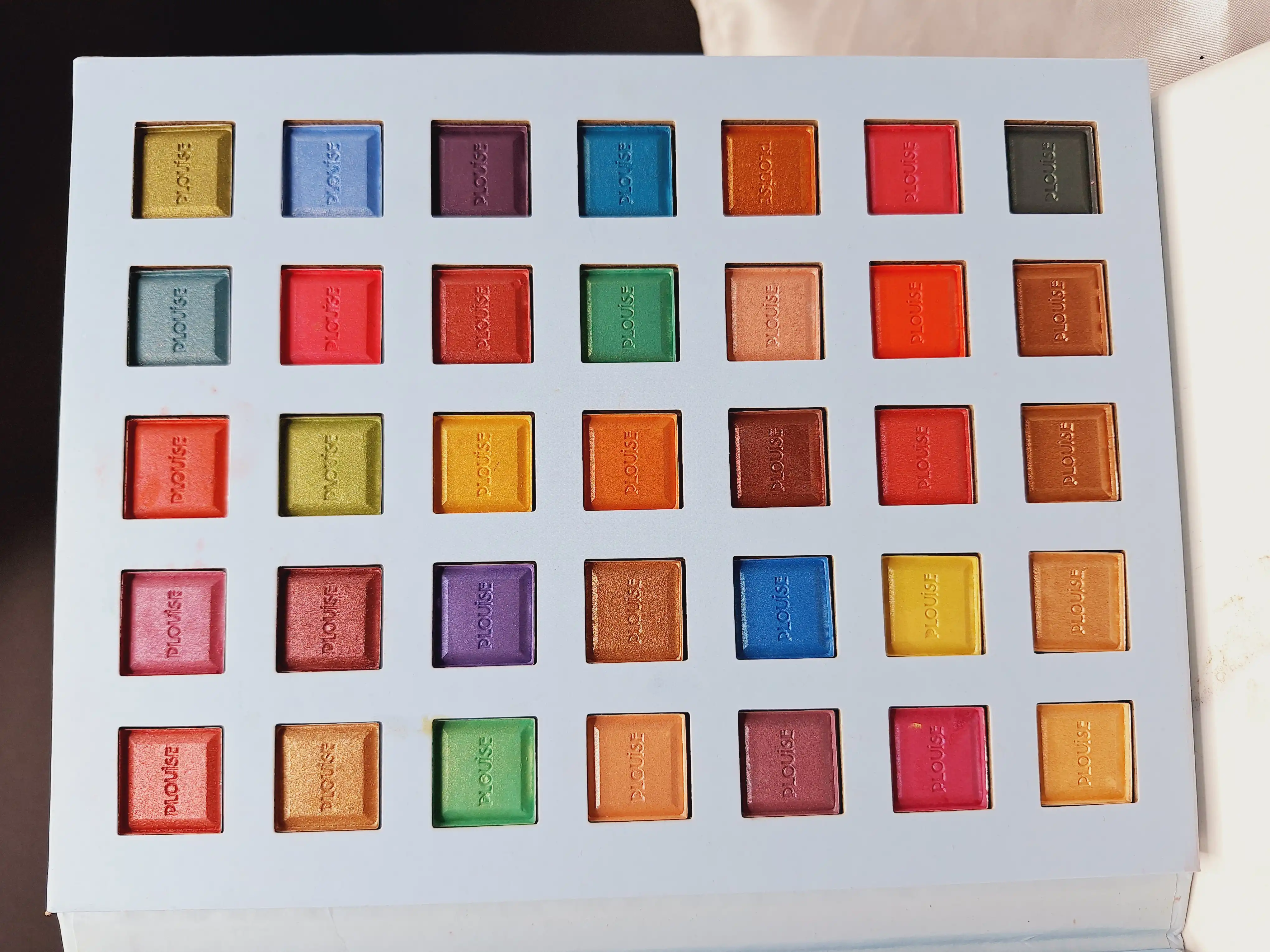 پالت سایه 70 رنگ طرح یونیکورن کد PLOUisE کد TZY_008