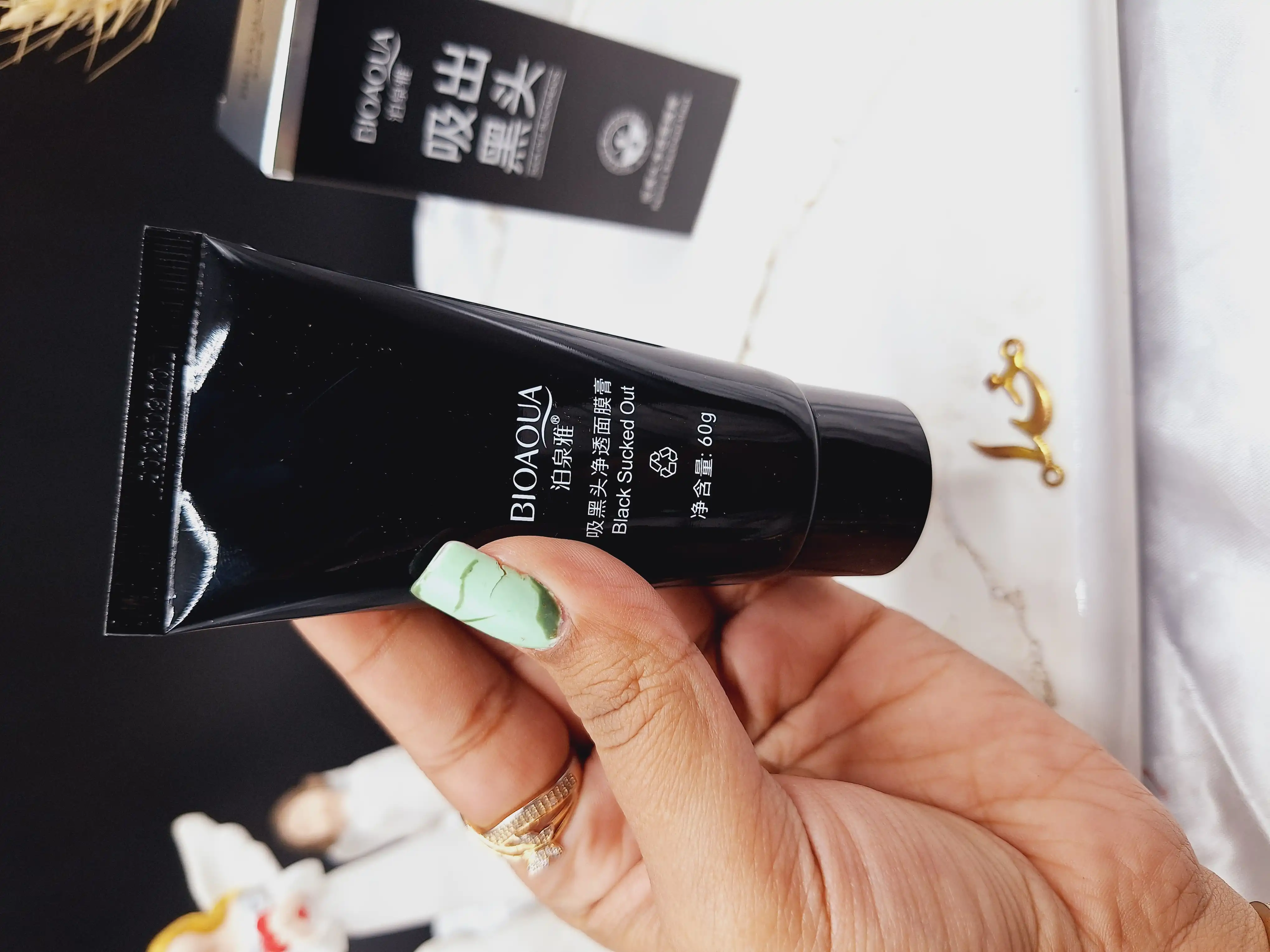 ماسک پیل آف زغال ضدجوش سرسیاه بیوآکوا BIOAQUA کد BQY 88478