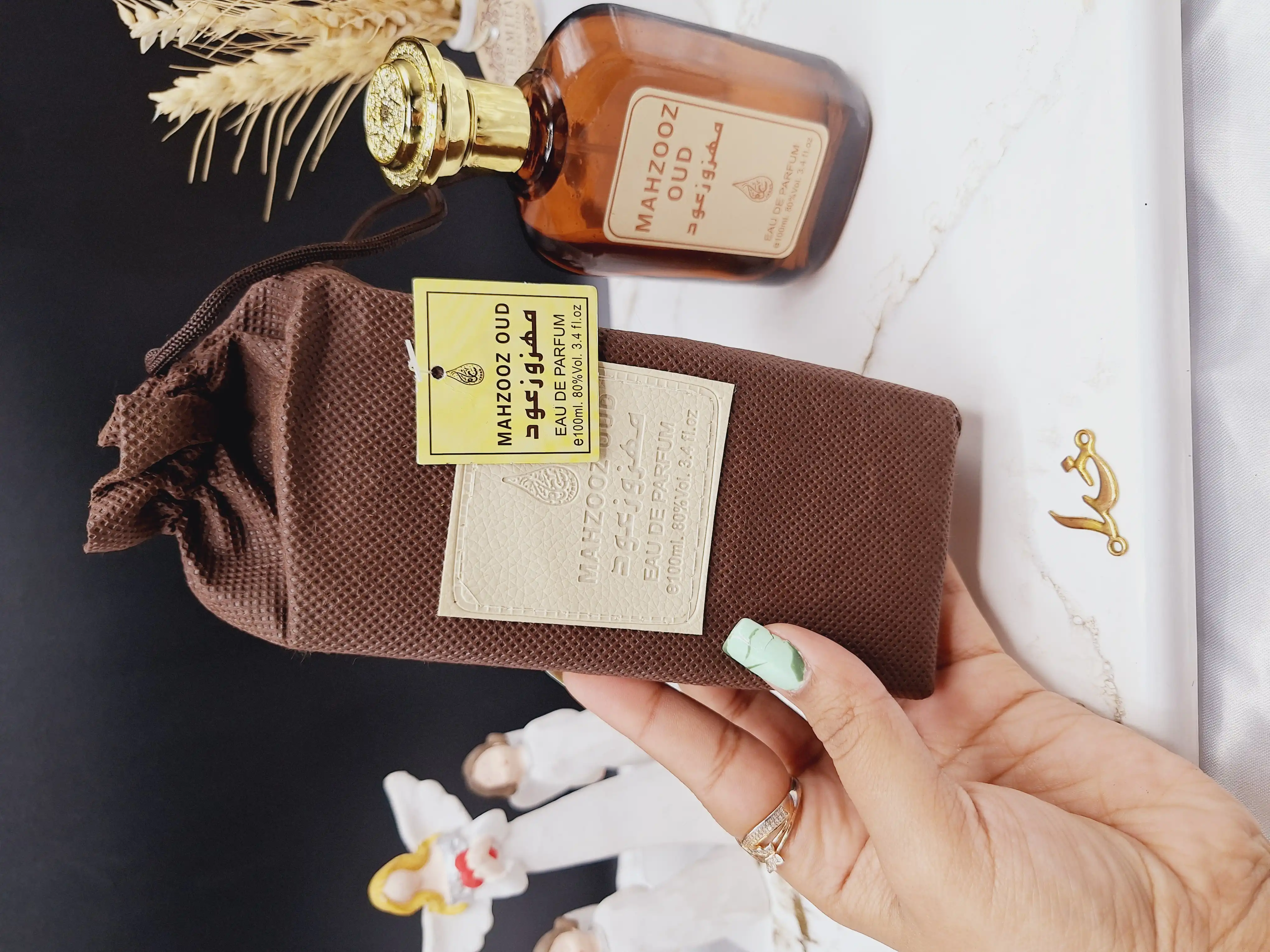 ادکلن 100میل اماراتی برند مهزوز عود کد G29M23