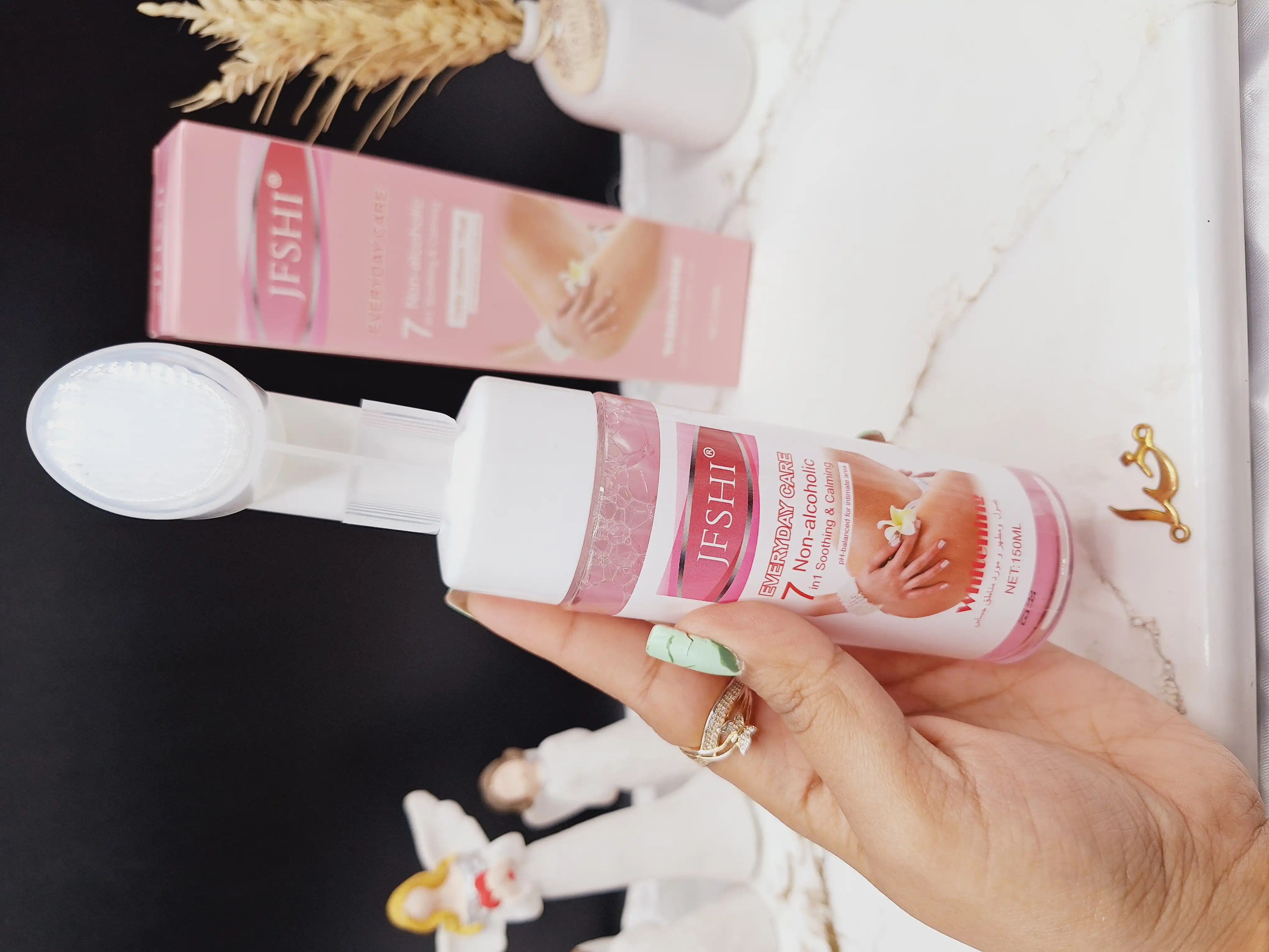 فوم براش دار شوینده نقاط حساس بدن سفید کننده کد J_3064