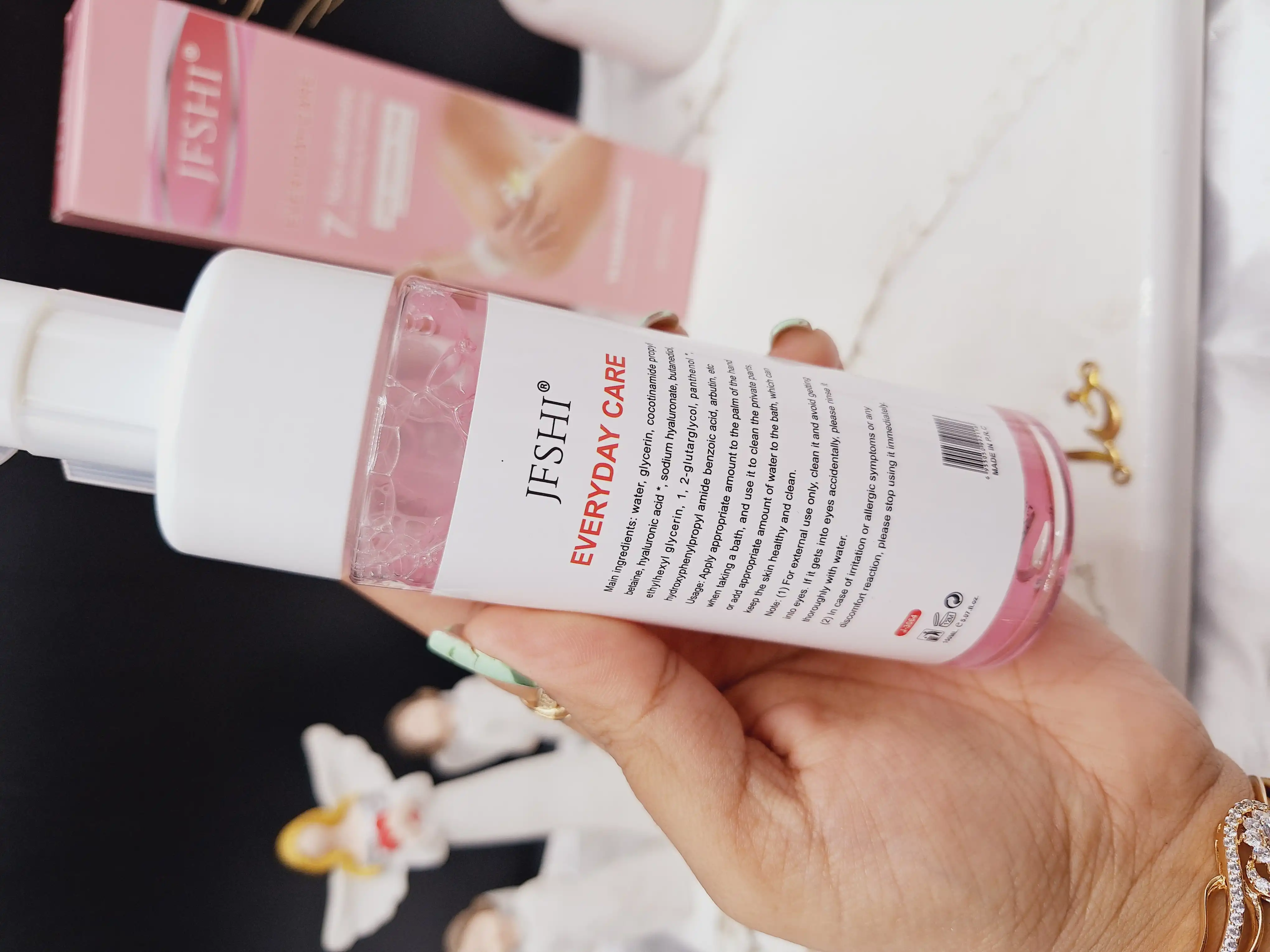 فوم براش دار شوینده نقاط حساس بدن سفید کننده کد J_3064