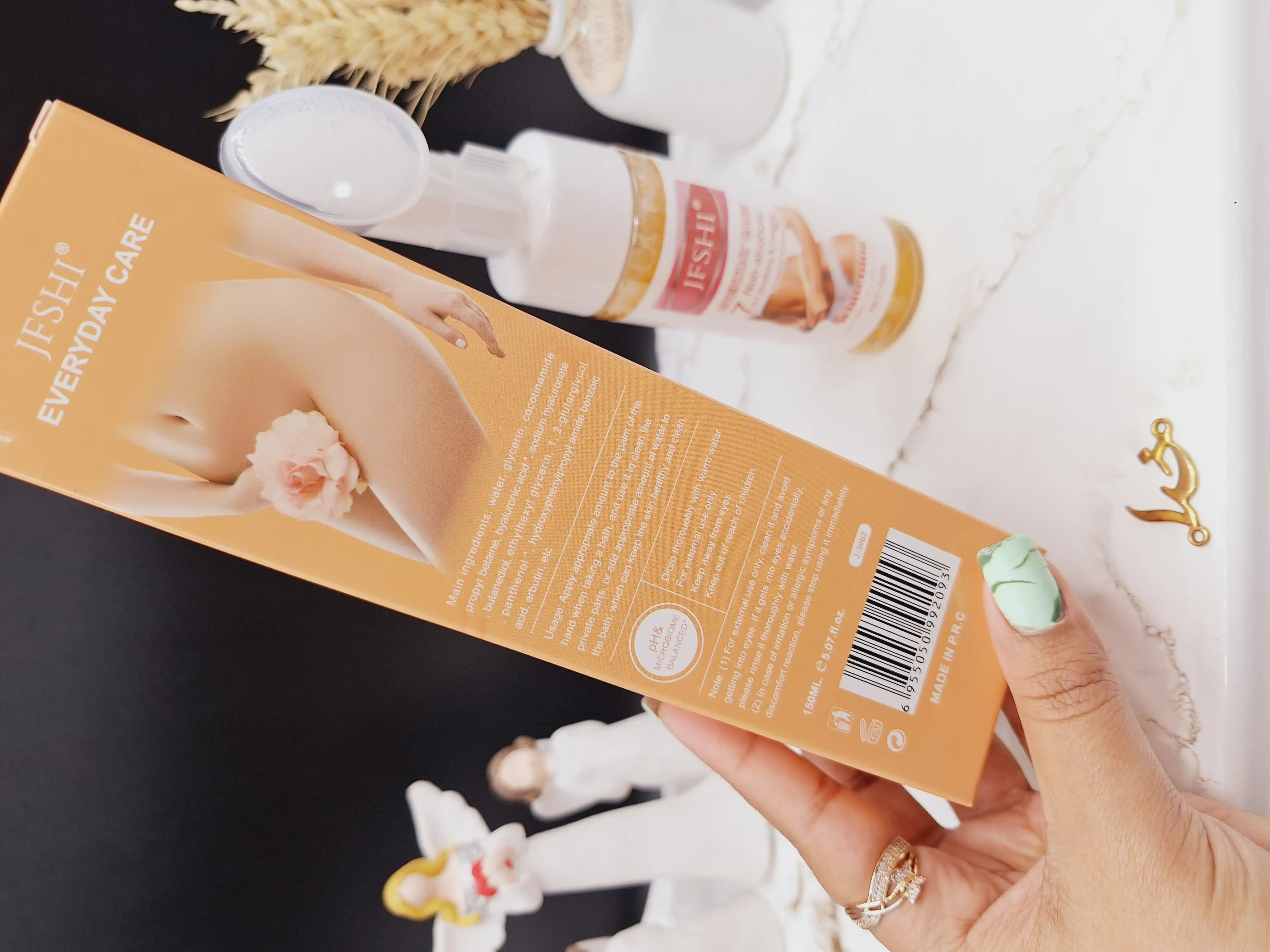 فوم براش دار شوینده و ضدعفونی کننده نقاط حساس JFSHI  کد J_3062