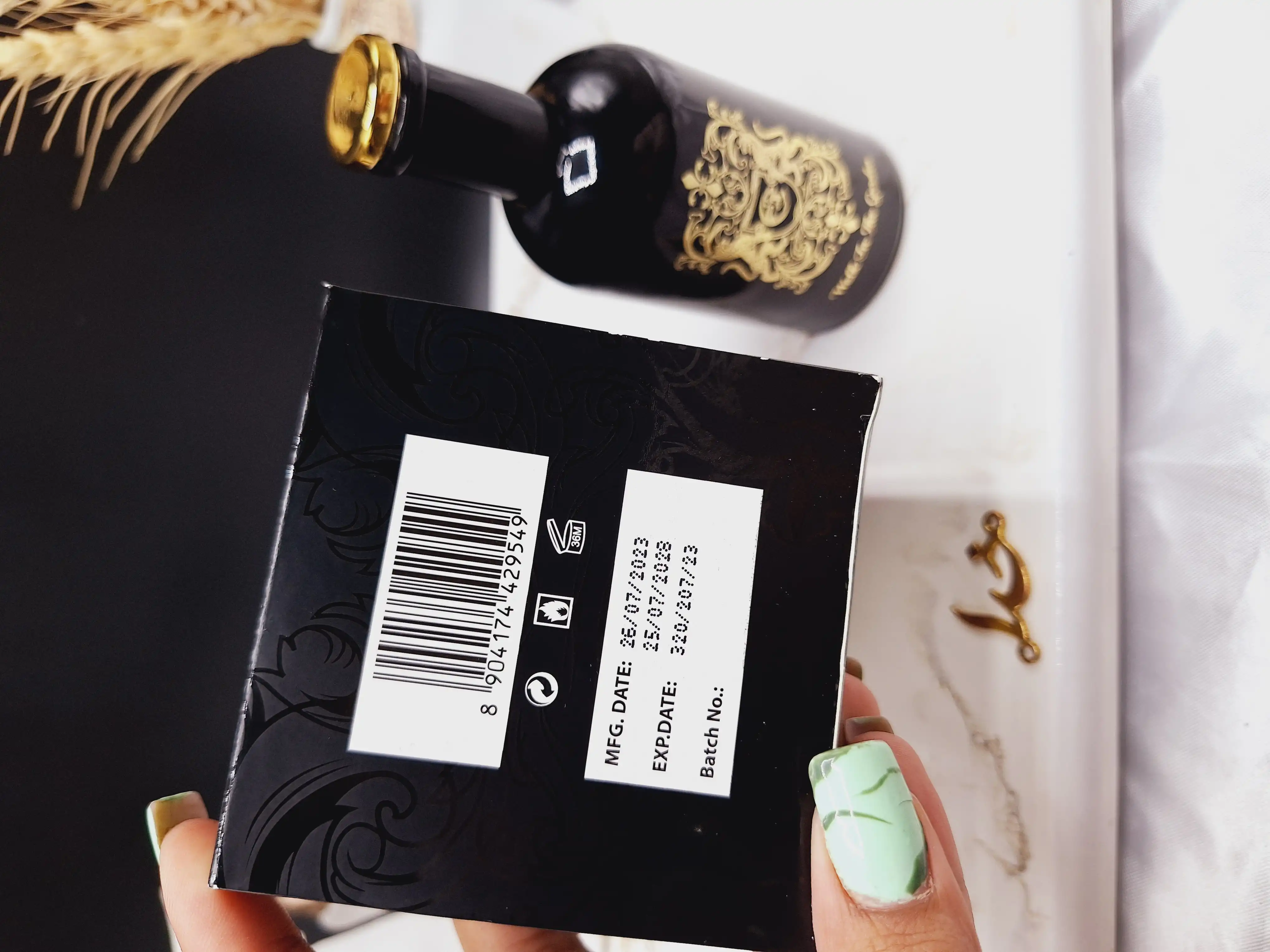 ادکلن مردانه 100 میل  برند Walk Thr The Gordur کد 9549