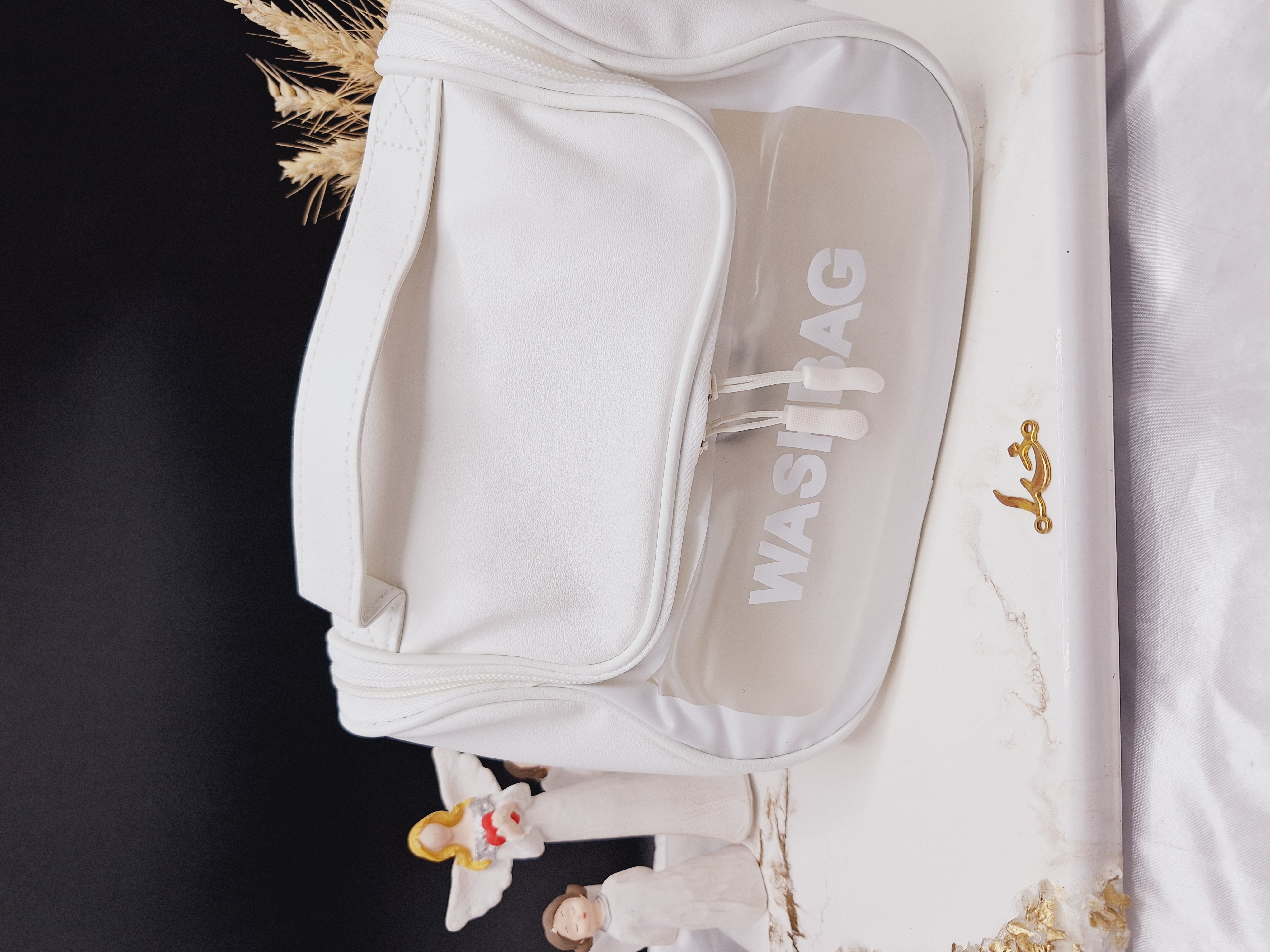 کیف آرایشی واشبگ بیضی سفید  سایز بزرگ WASHBAG
