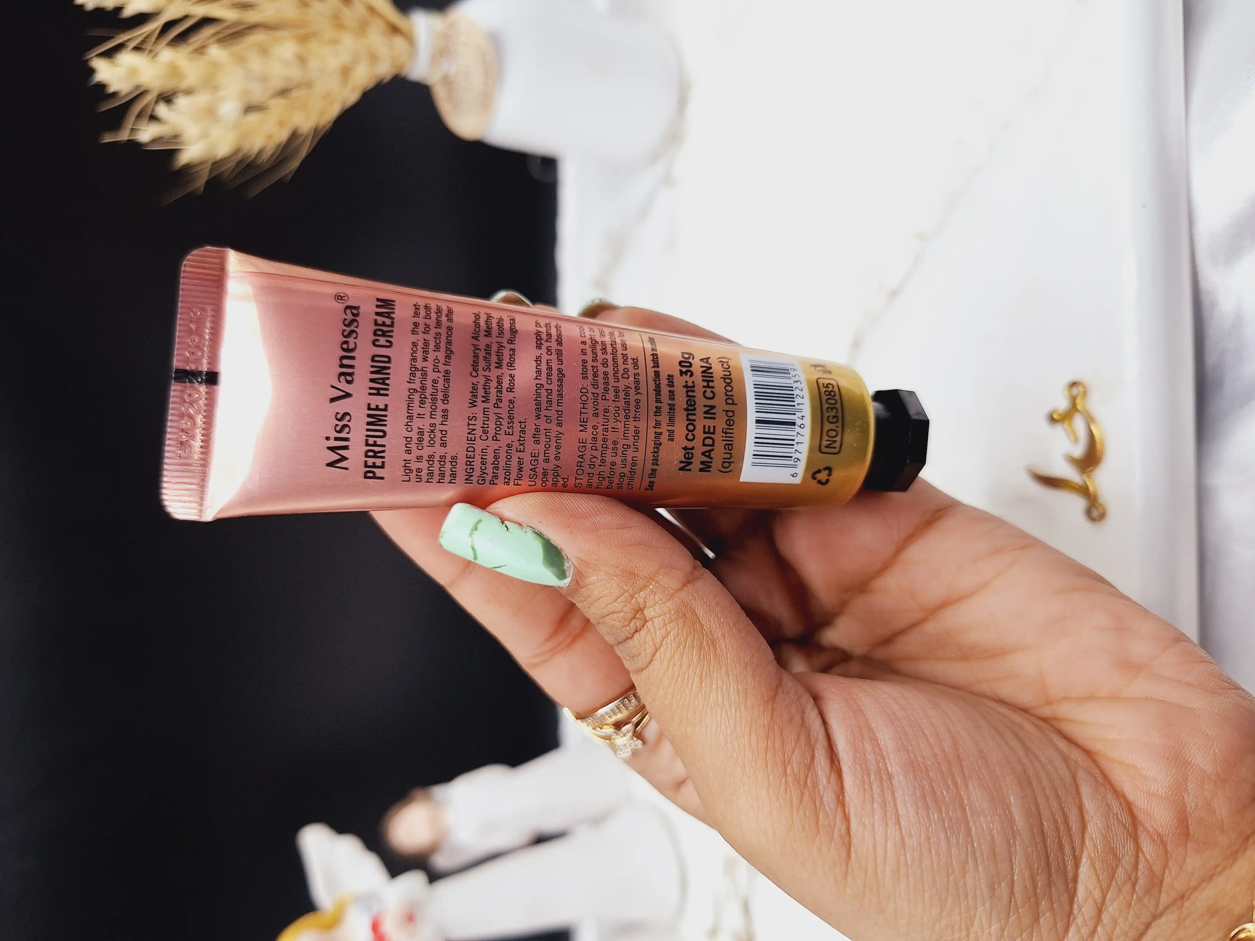 کرم دست 30 گرم ادکلنی PURE FRAGRANCE برند Miss Vanessa  کد G3085