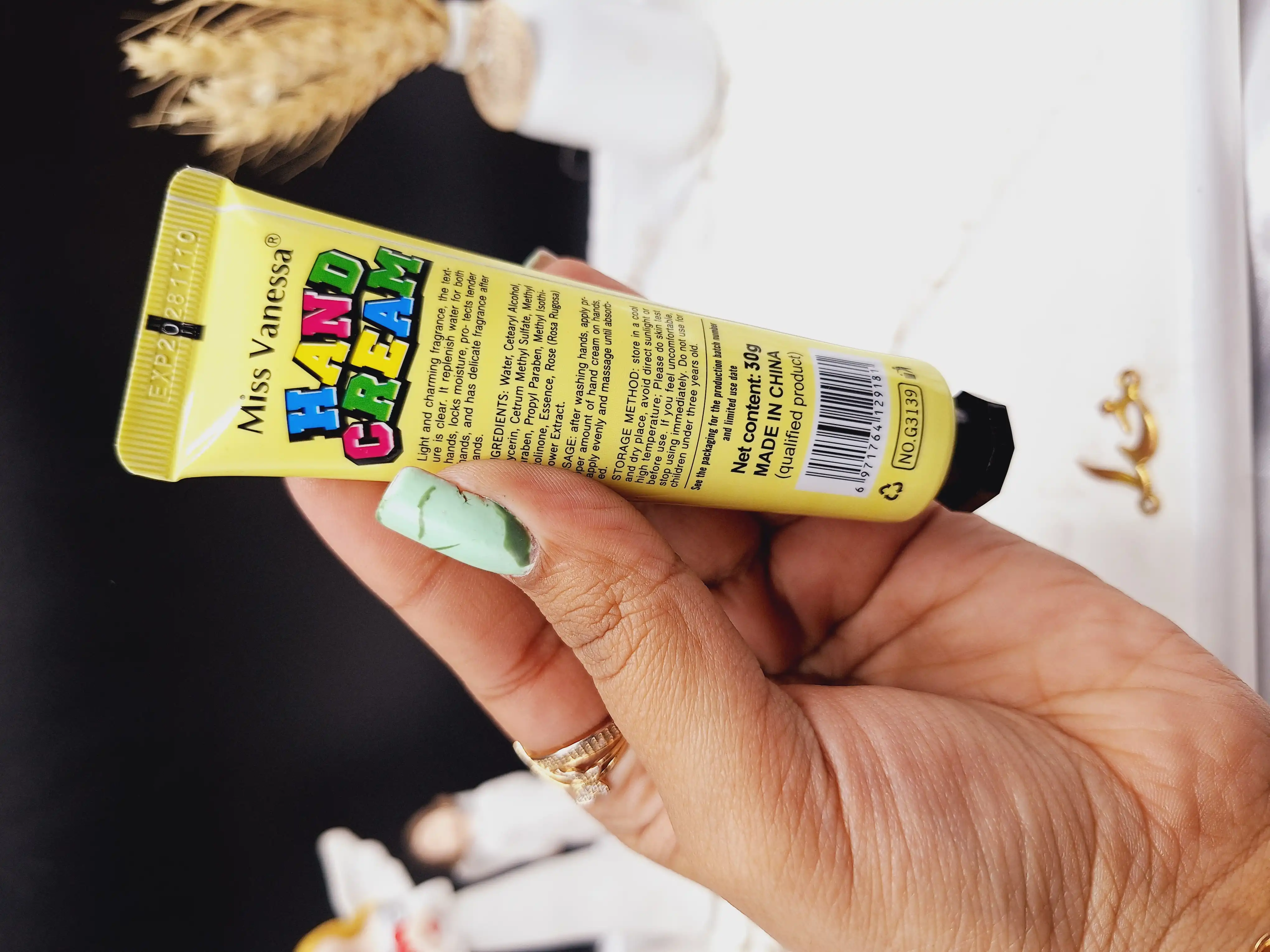 کرم دست 30 گرم دایناسور سبز برند Miss Vanessa کد G3139