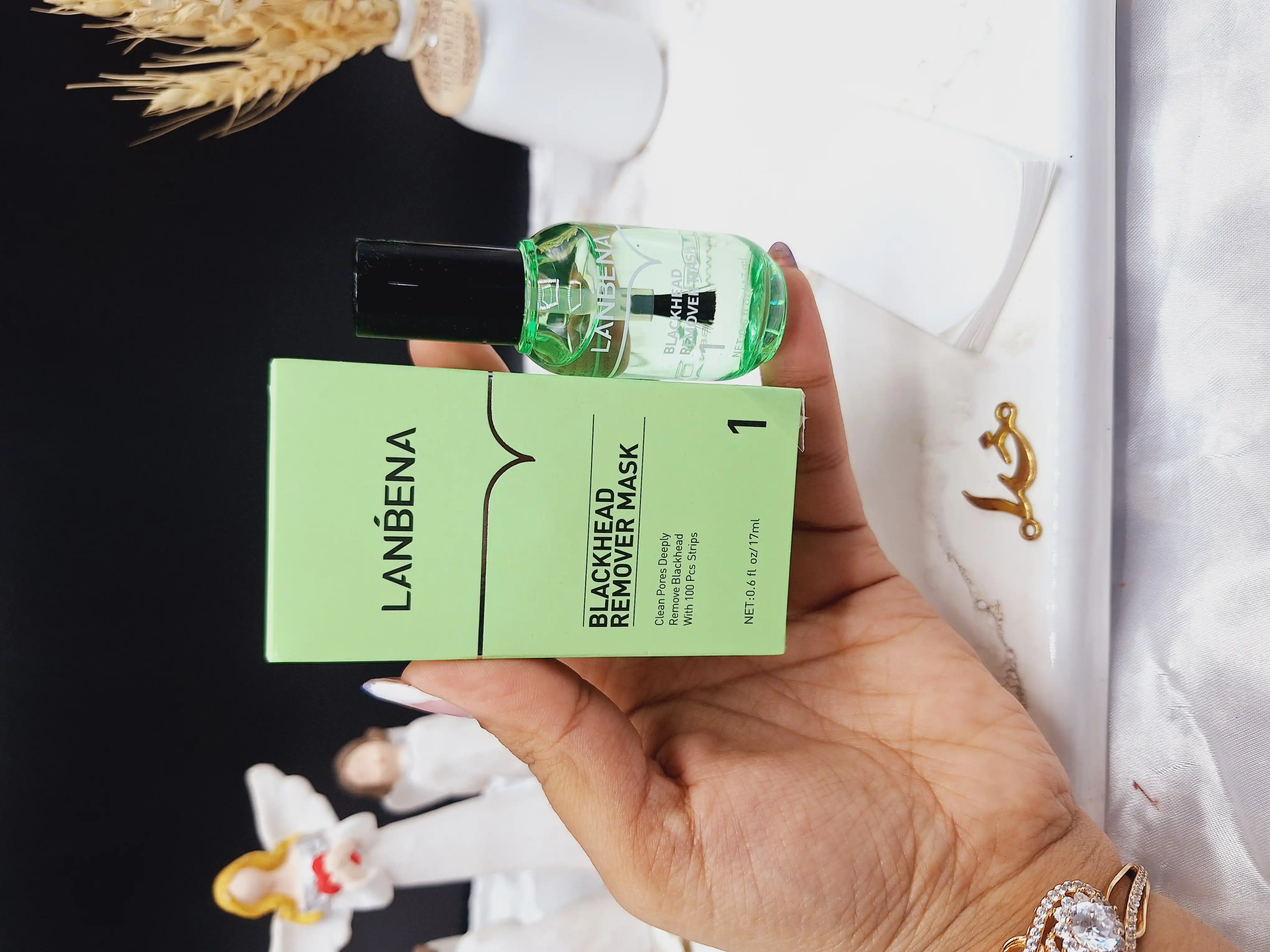 چسب بینی ضد جوش سرسیاه لانبنا LANBENA کد LB6115