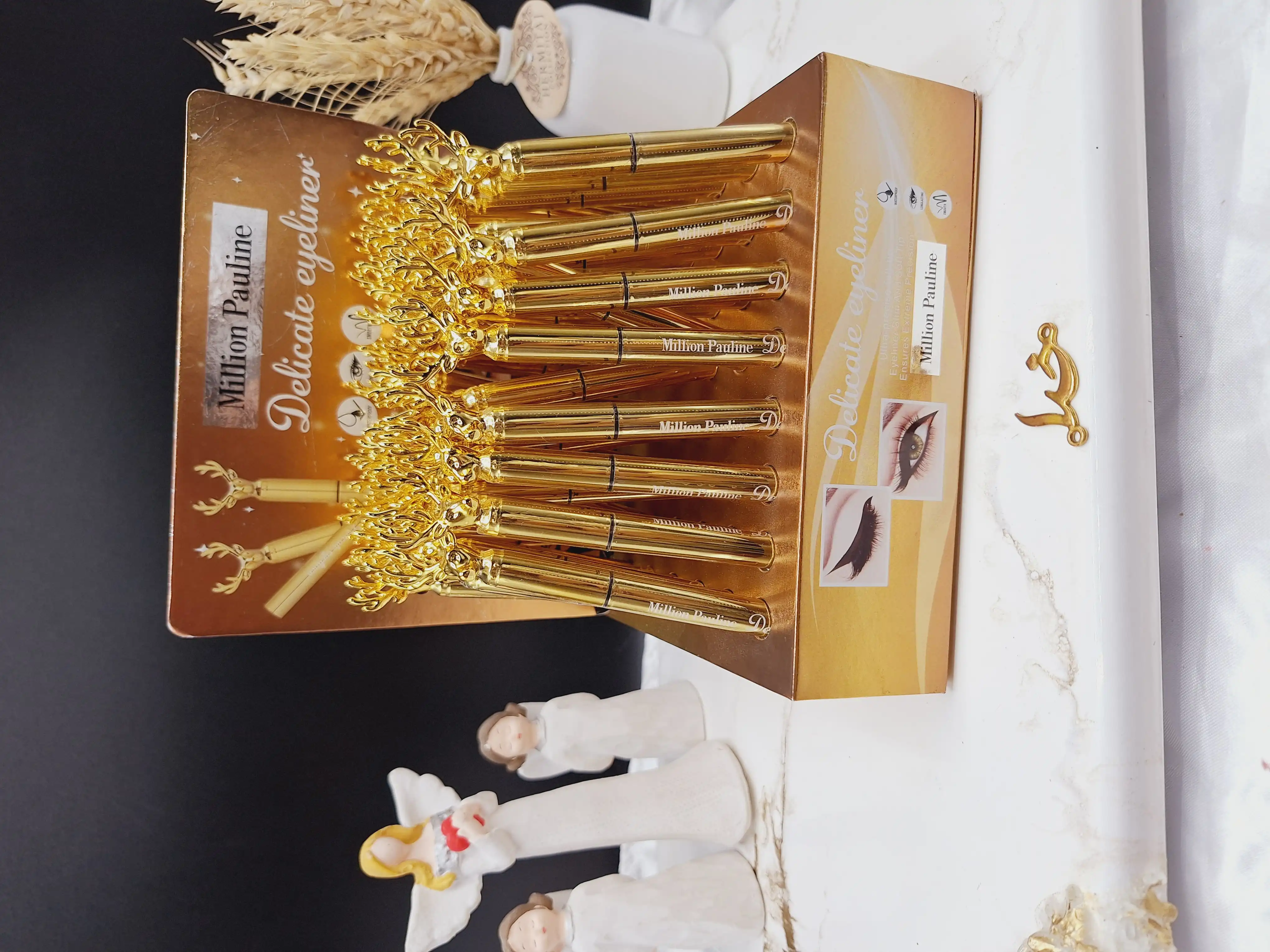 خط چشم ماژیکی طرح گوزن برند Delicate eyeliner کد M22-60