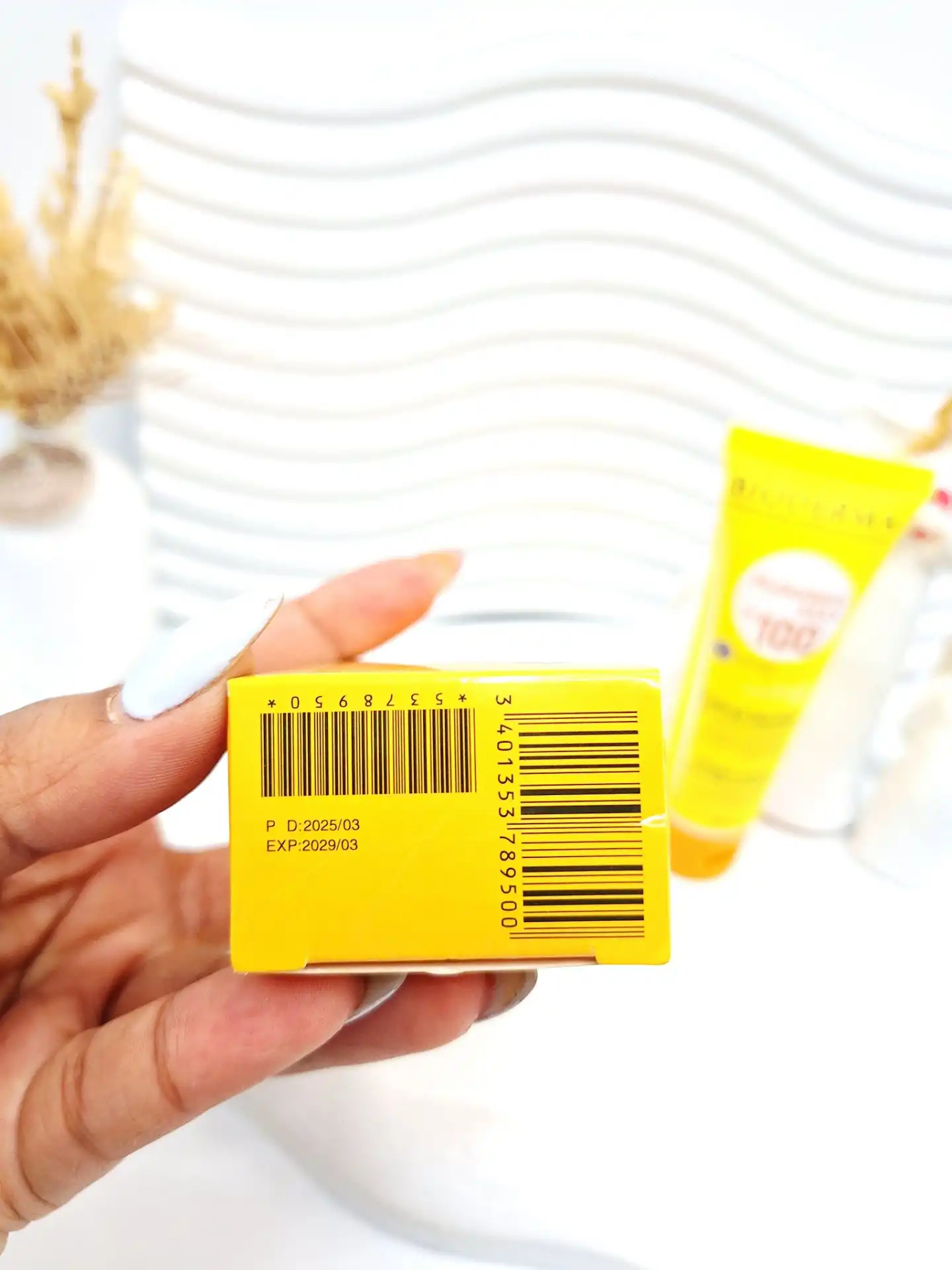 کرم ضد آفتاب رنگی SPF100 بیودرما  کد 9500 BIODERMA