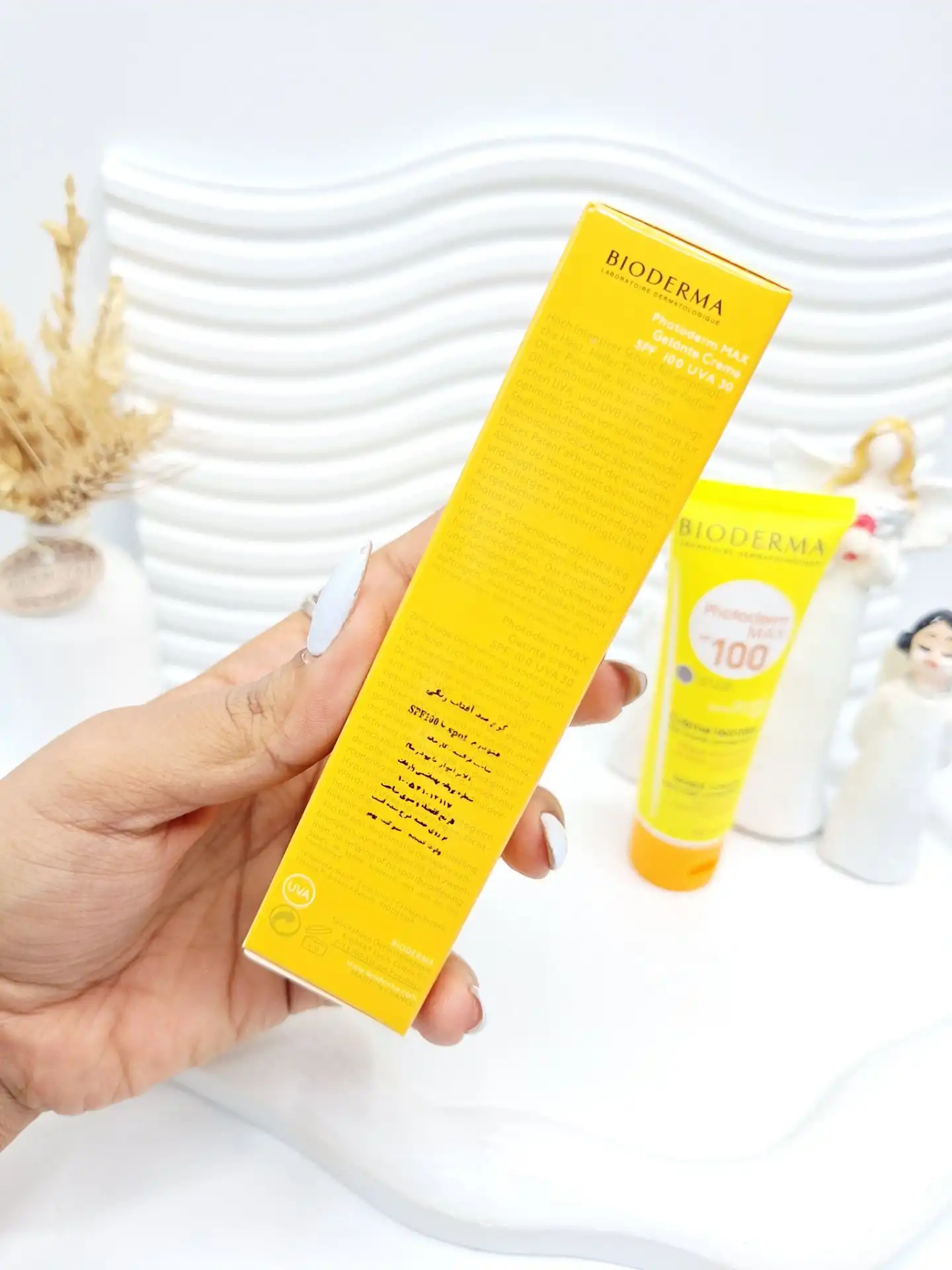 کرم ضد آفتاب رنگی SPF100 بیودرما  کد 9500 BIODERMA