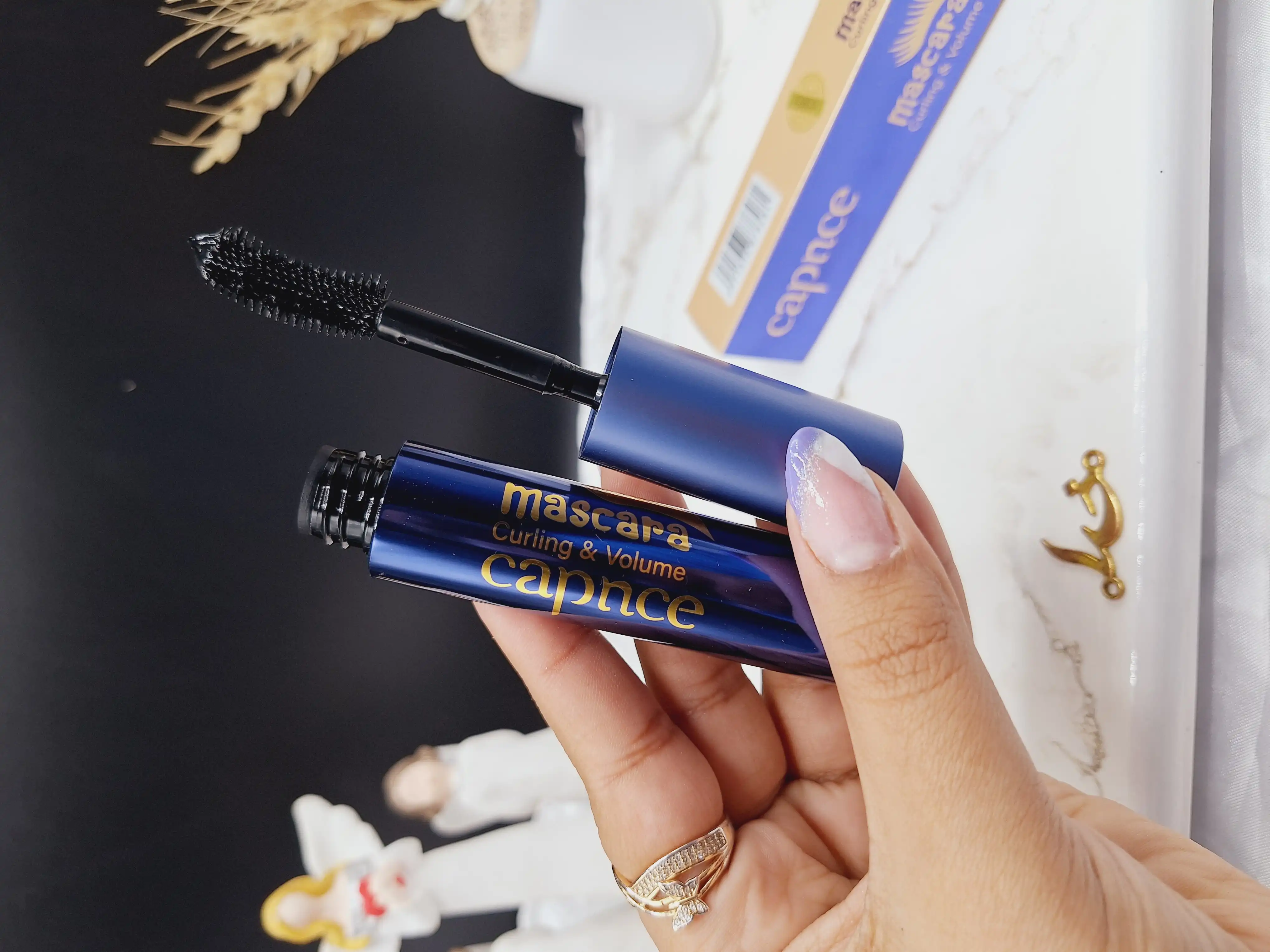 ریمل حجم دهنده و بلند کننده ماسکارا برند کاپنس capnce کد 3145