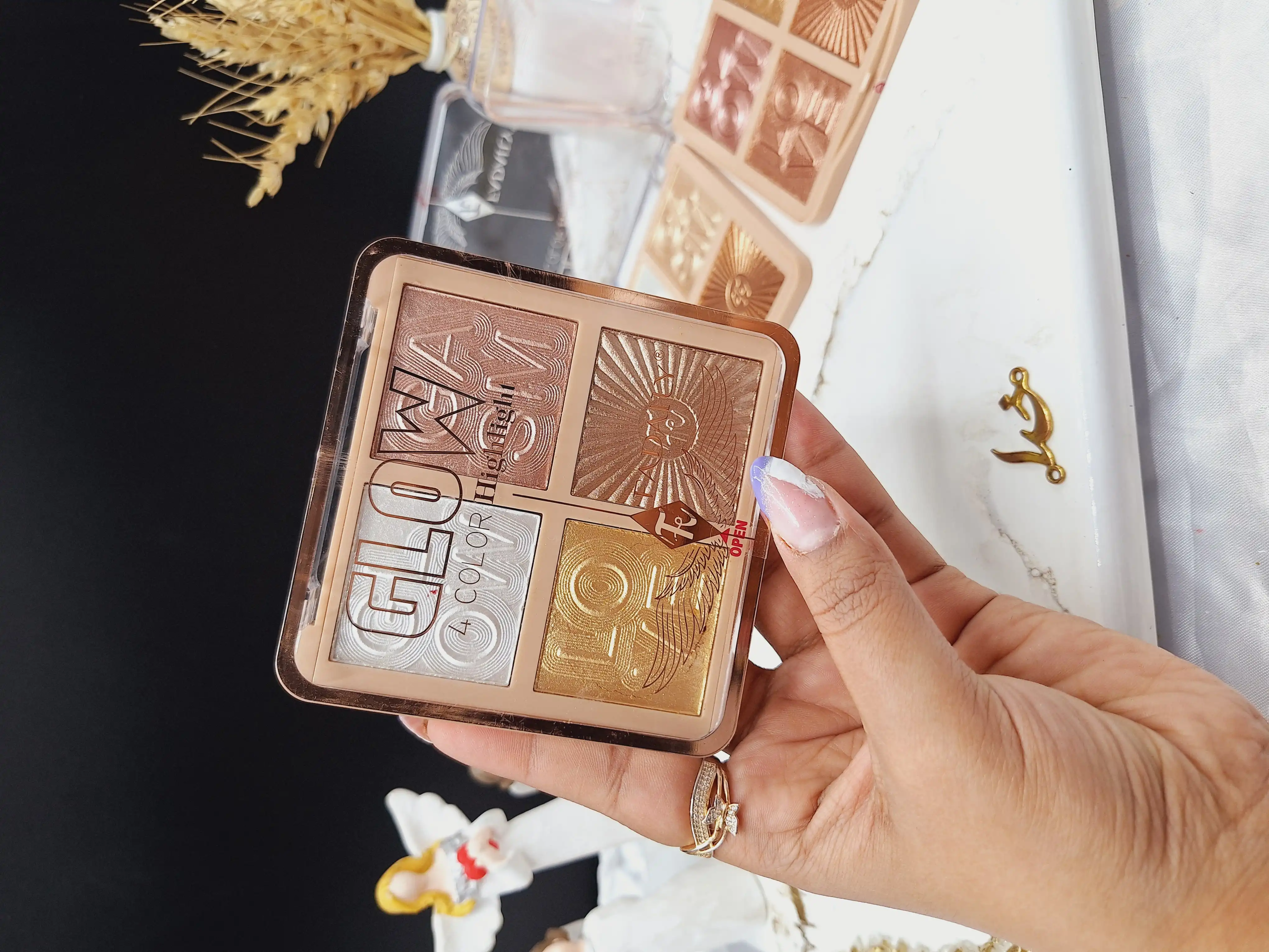 پالت هایلایتر 4 عددی برند FADAILY