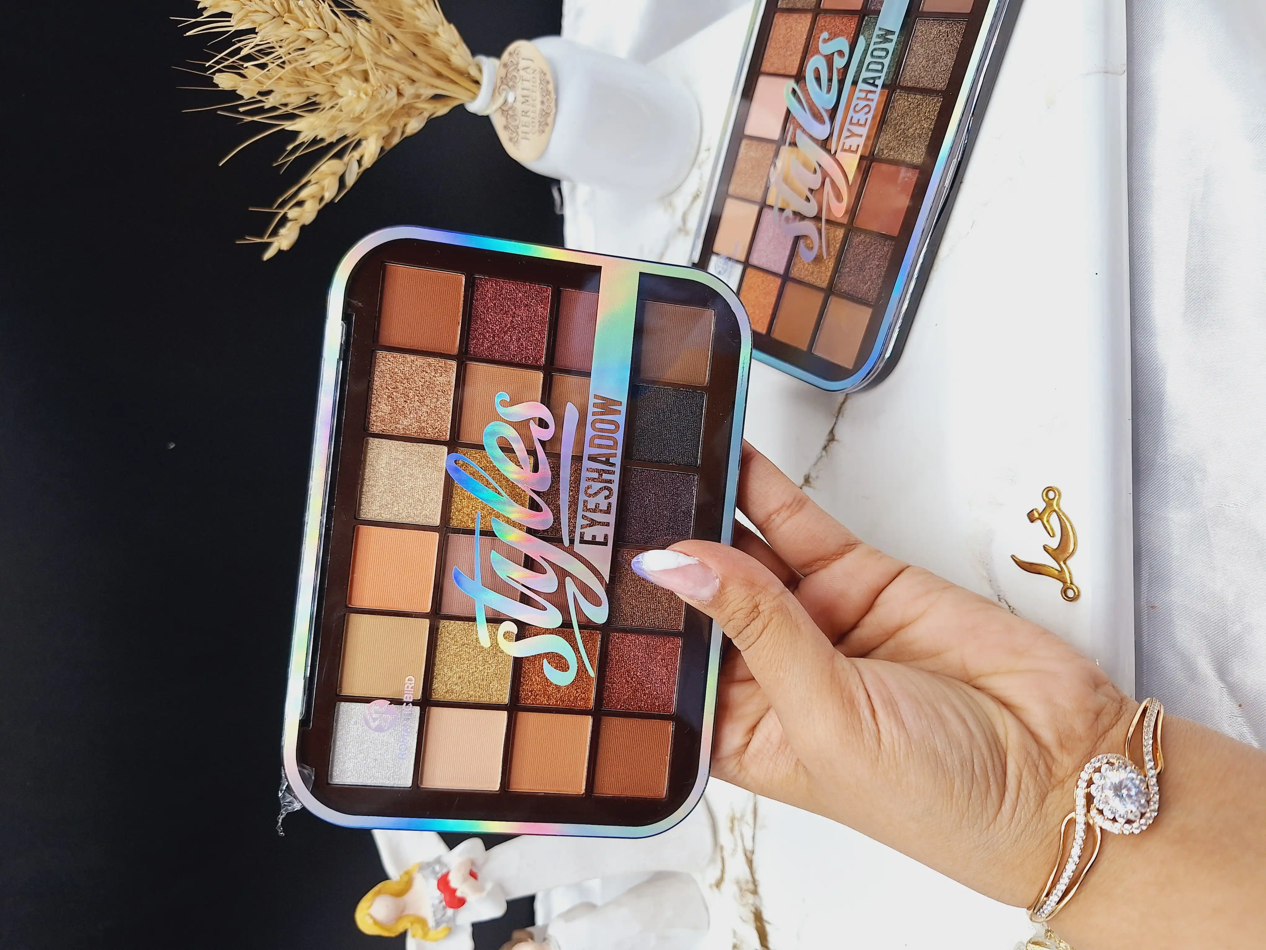 پالت سایه 24 رنگ برند styles کد  T523