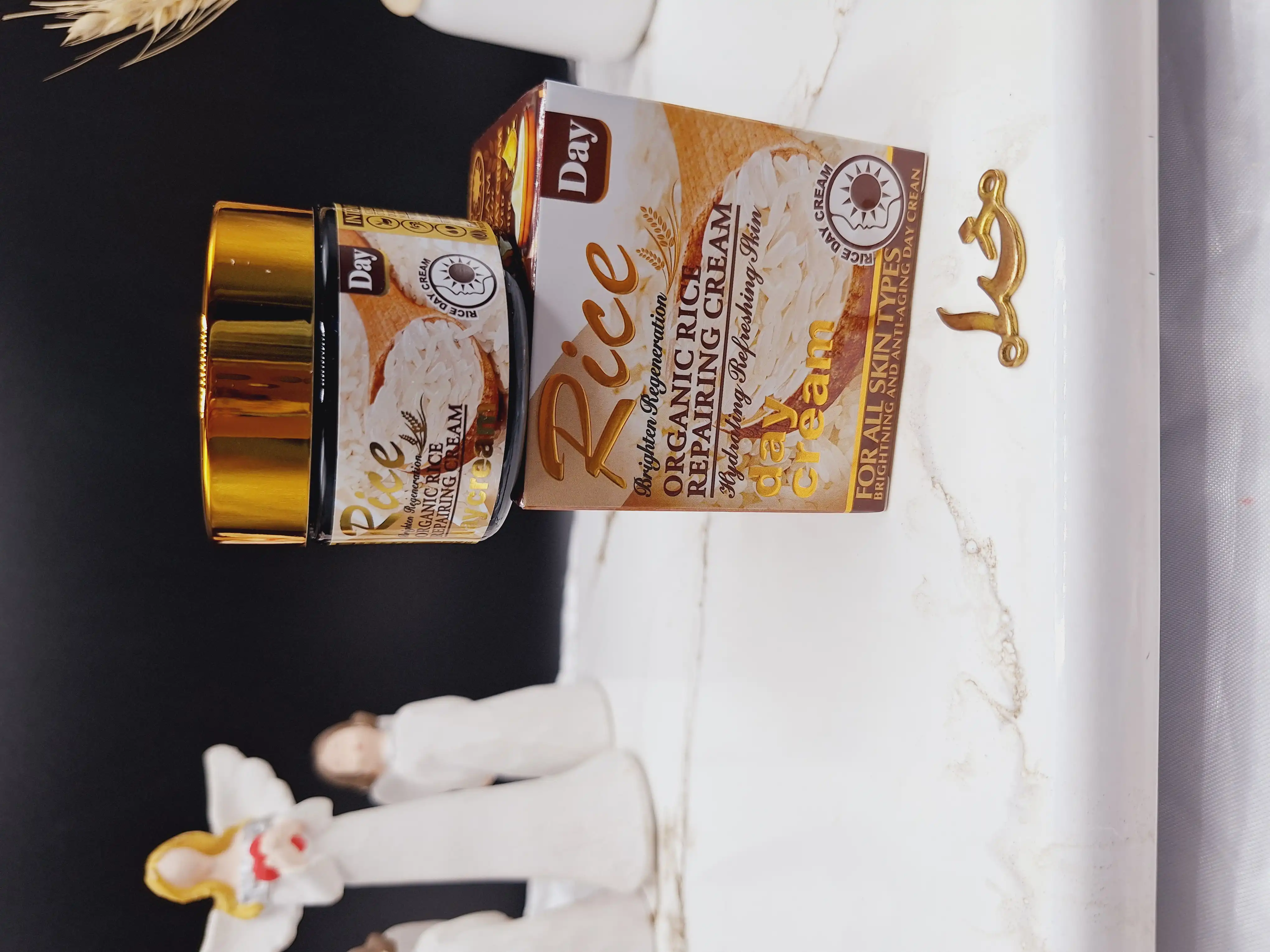 کرم روز برنج روشن کننده و ترمیم کننده پوست آسیب دیده وکالی اصلی WOKALI کد WKL 745