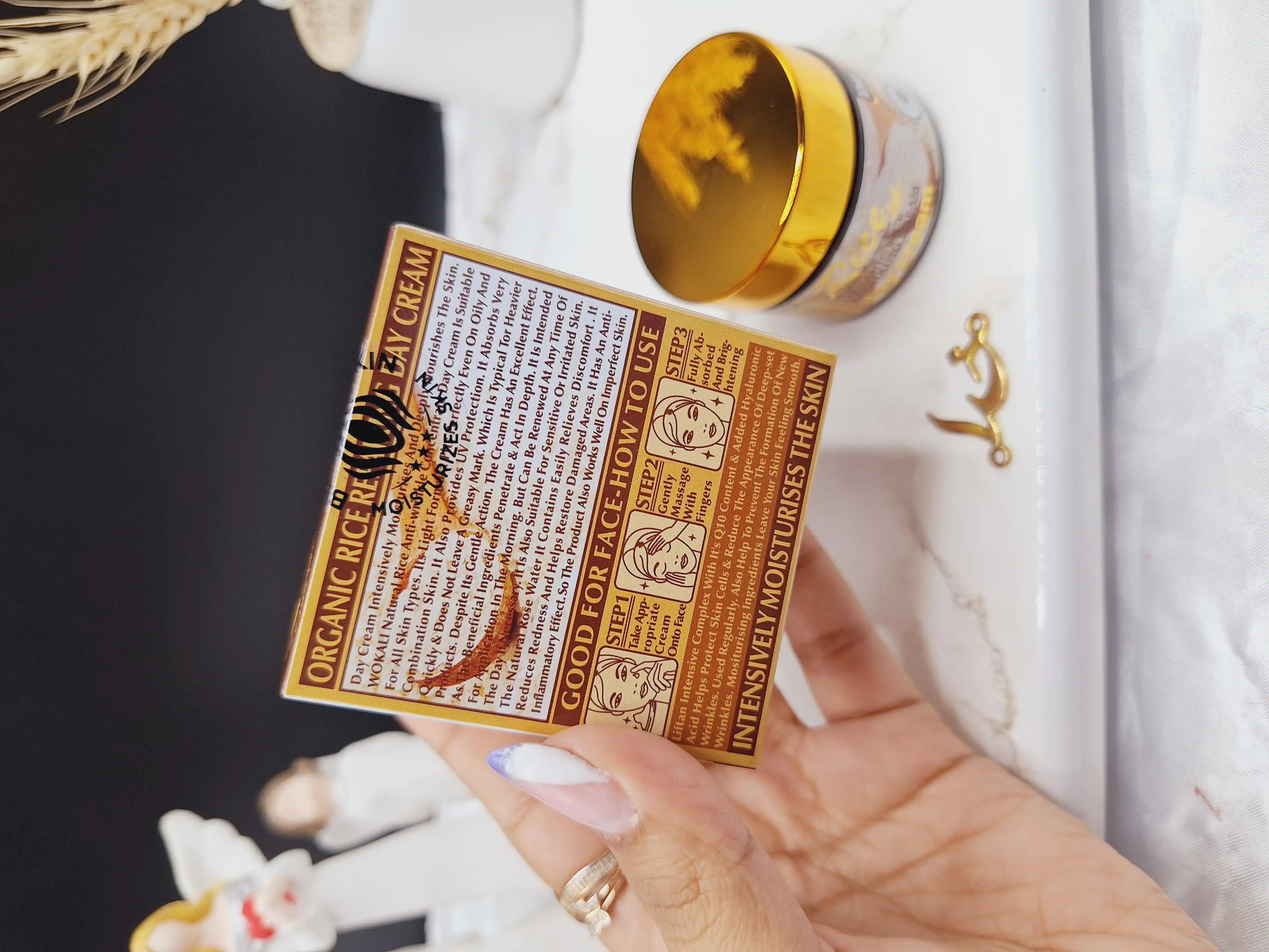 کرم روز برنج روشن کننده و ترمیم کننده پوست آسیب دیده وکالی اصلی WOKALI کد WKL 745