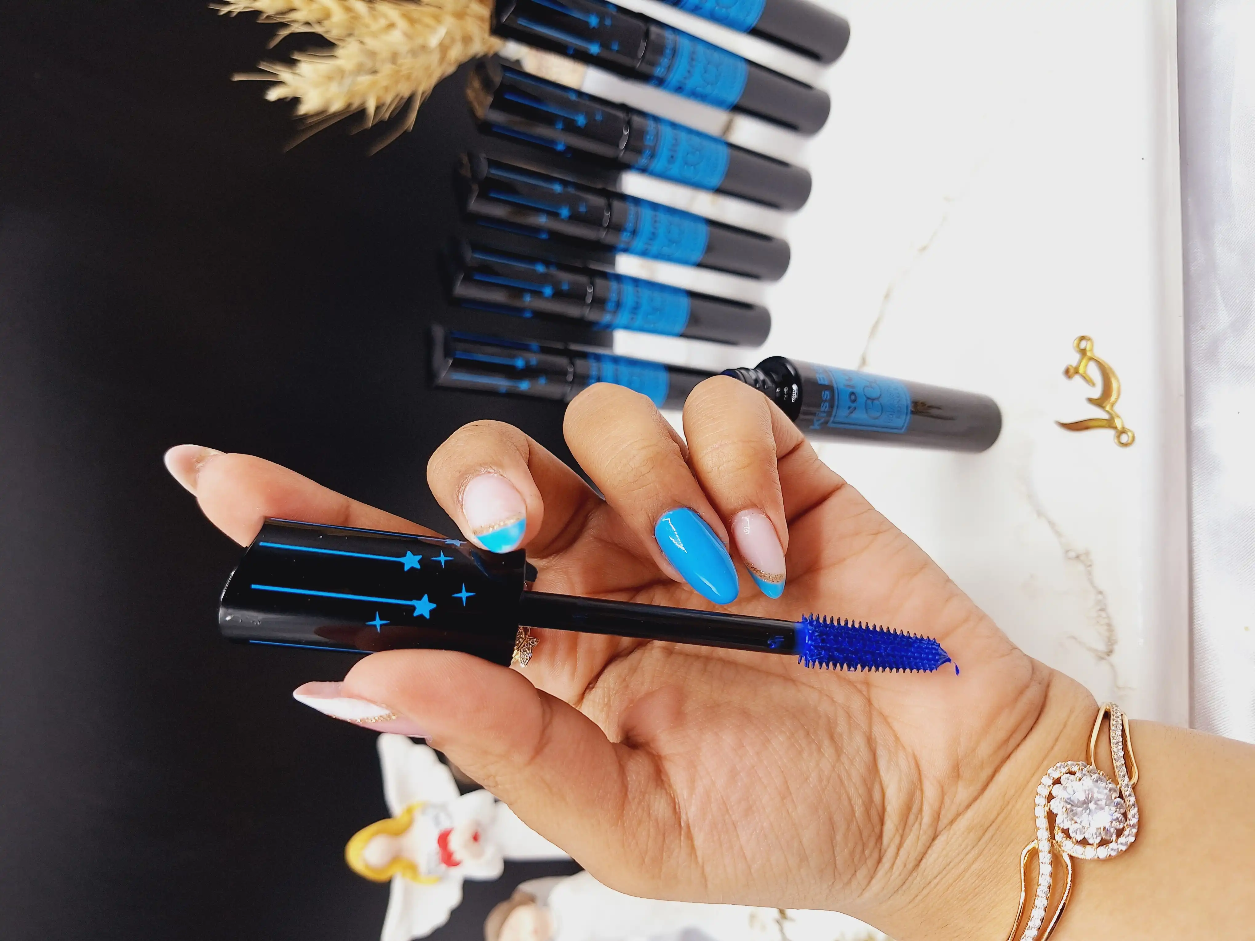 ریمل حجم دهنده رنگ آبی کیس بیوتی Kiss Beauty کد 568680