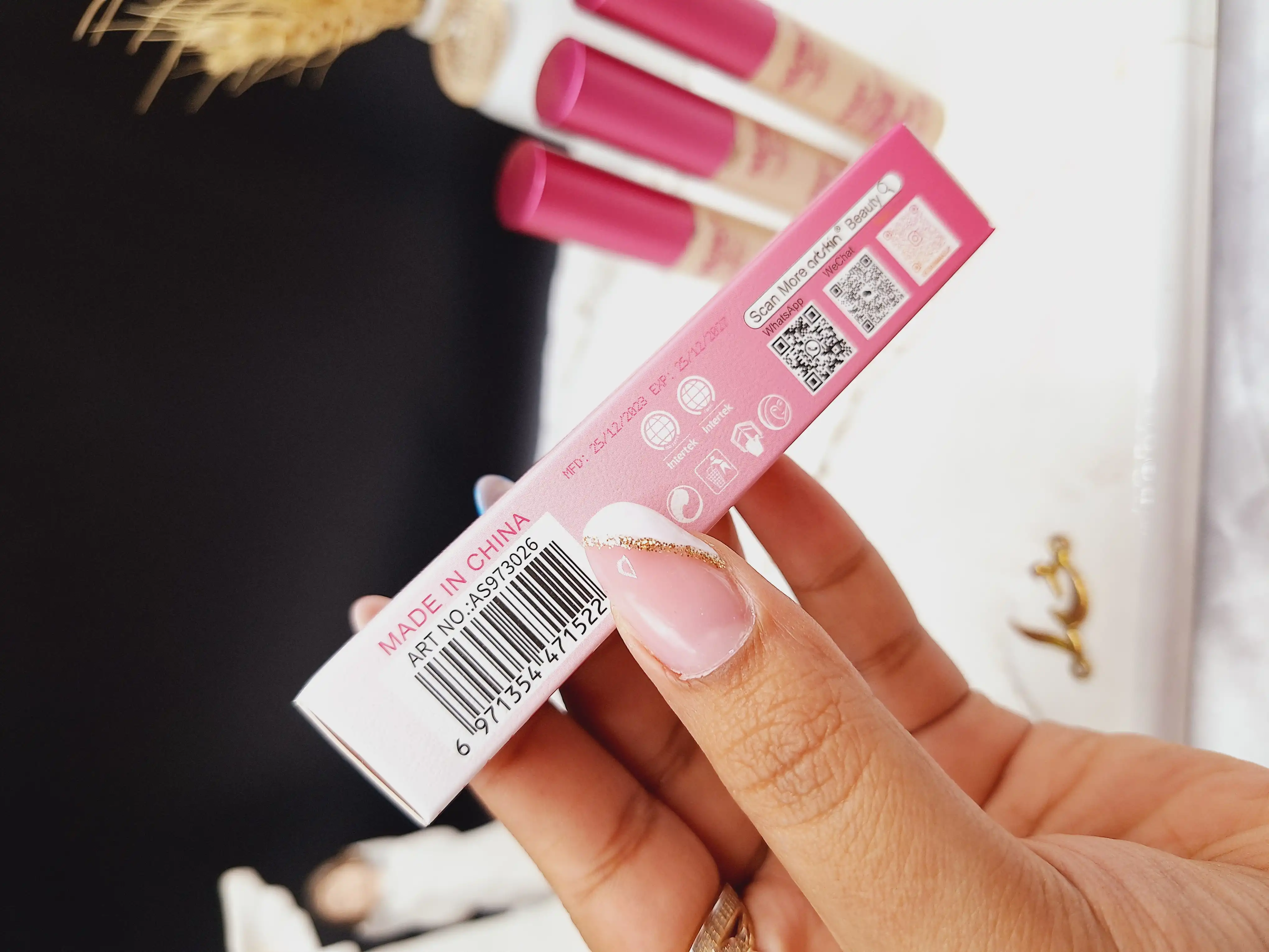 کانسلیر زیر چشم برند آرت اسکین artskin (کارتن صورتی) کد SA973026