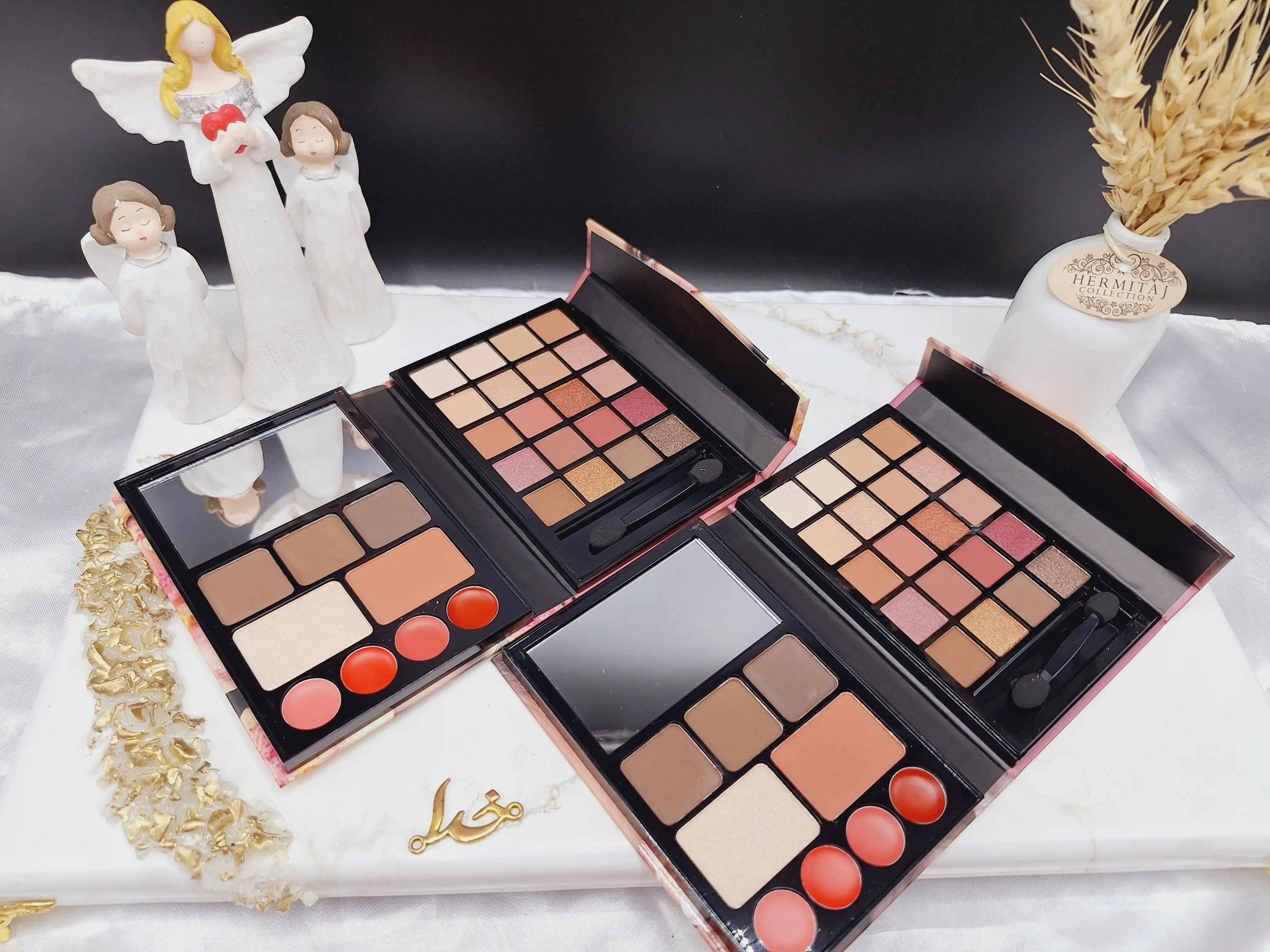 پالت سایه آنالیدی طرح دختر فشن برند LAREEN کد G091