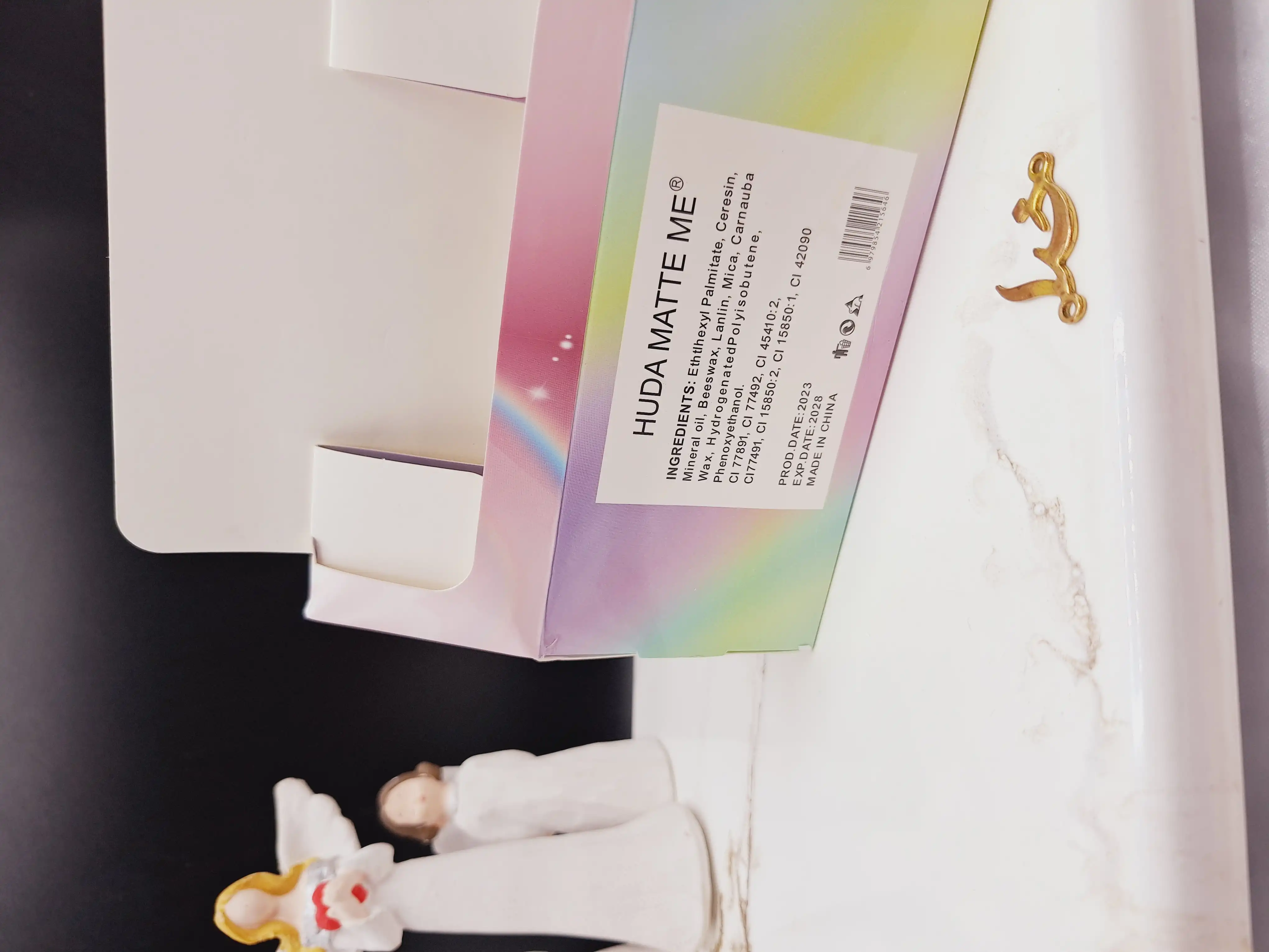 بالم لب کیوت شیر گاو هدا مات می HUDA MATTE ME کد HM2038