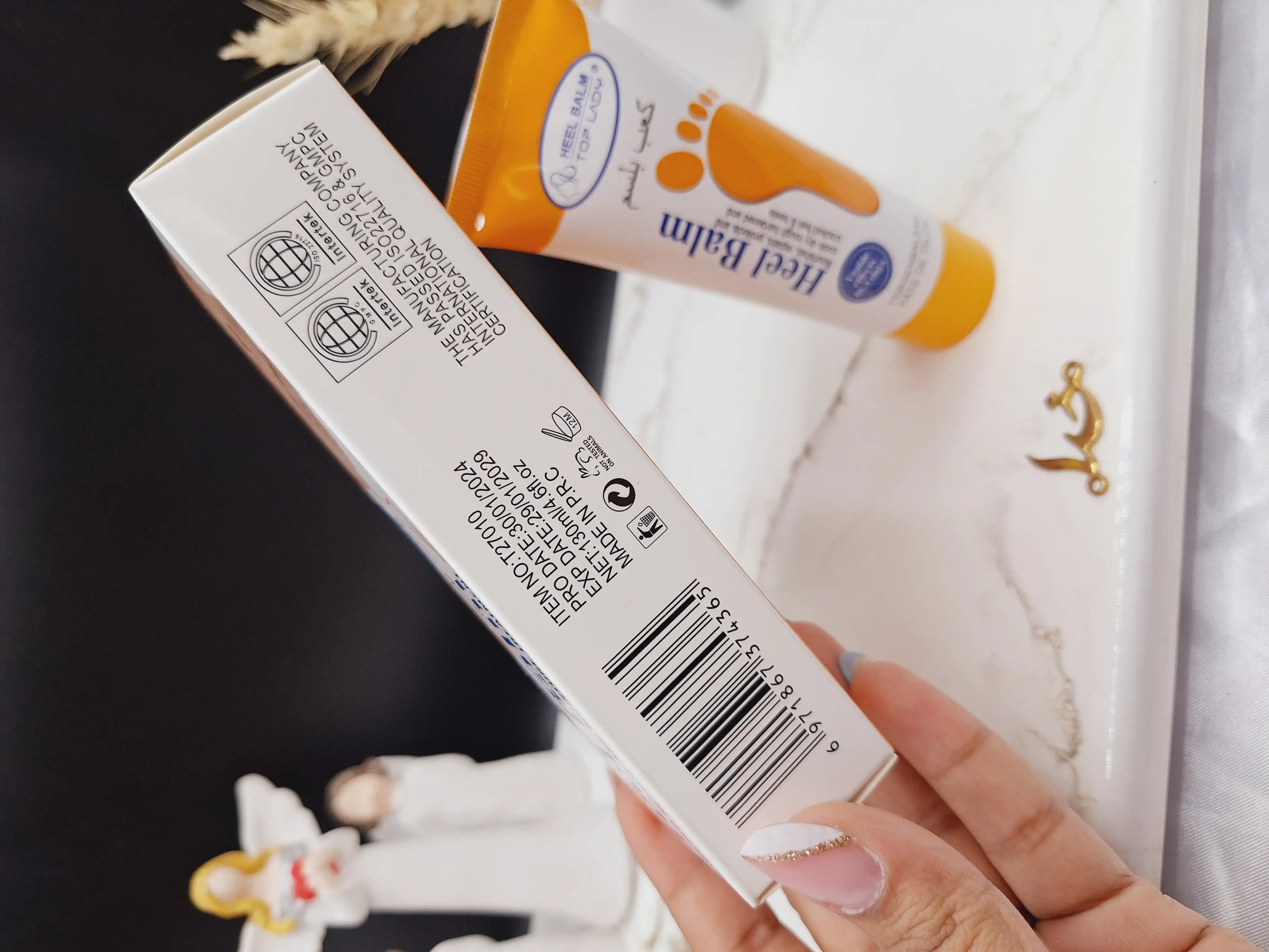 کرم ترک پا ترمیم کننده و تغذیه کننده پاشنه های خشن و ترک خورده برند Heel Balm کد T27010