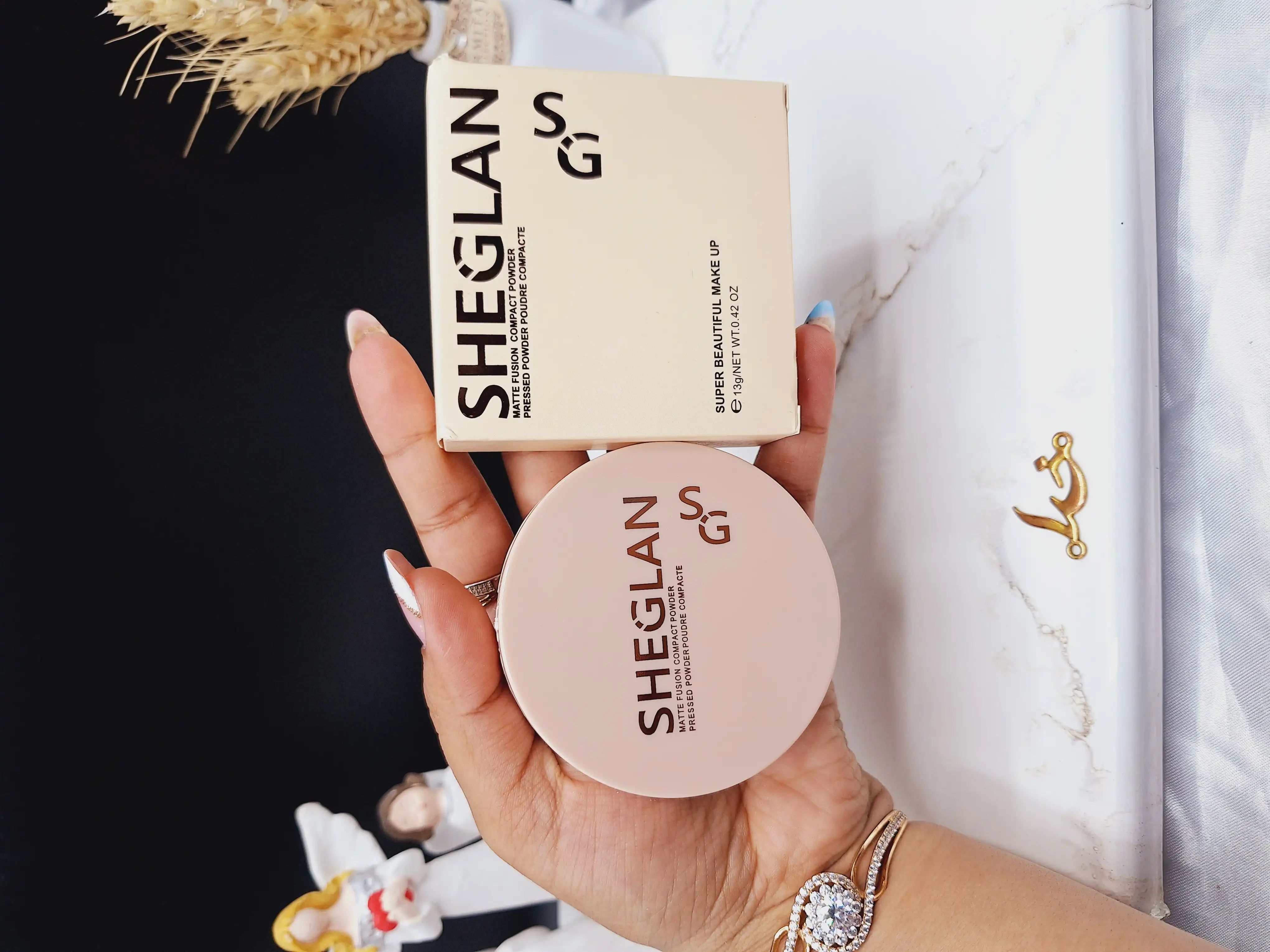 پنکک شیگلم مناسب میکاپ SHEGLAN کد 0367