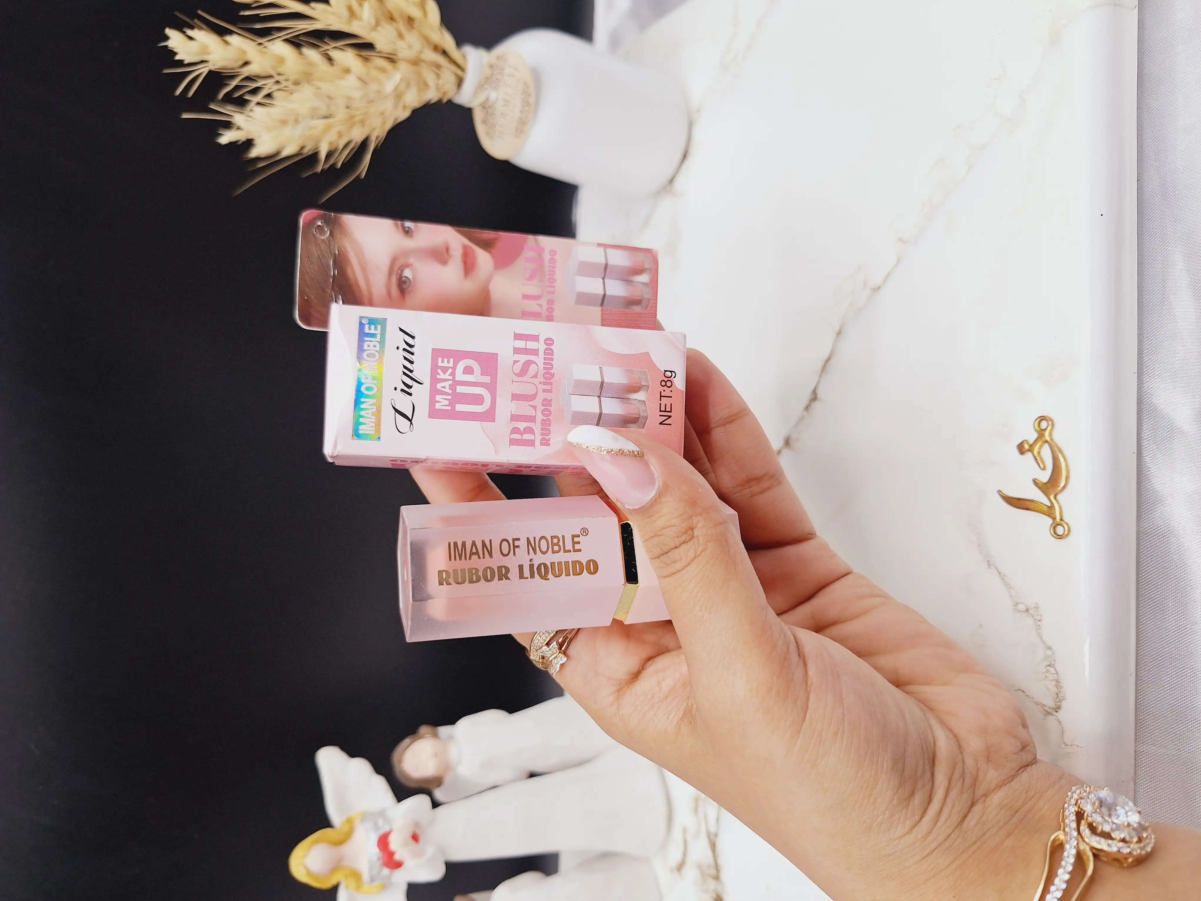 رژ گونه مایع پد دار ایمن اف نوبل IMAN OF NOBLE کد 8241A